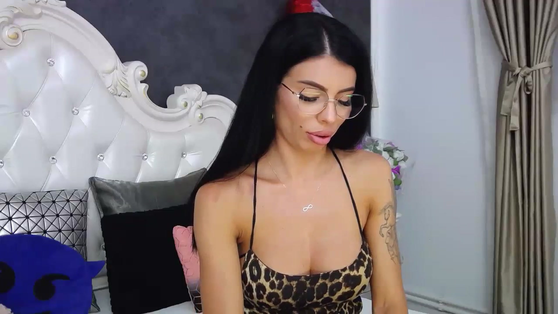 Gallery image thumbnail from Tesa000's myfreecams stream on, 08/18/2023, 12:19 image 2 of 20
