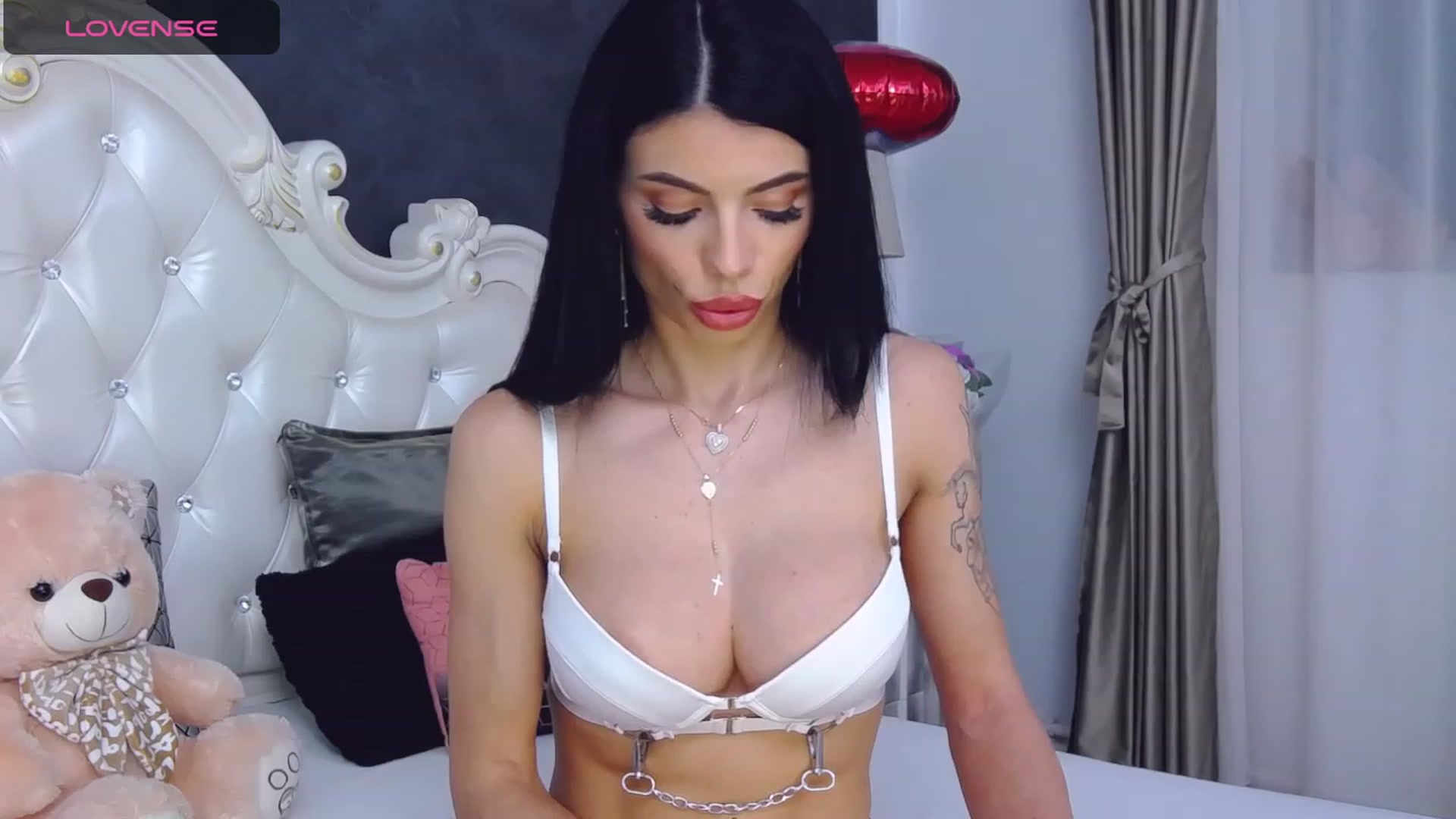 Gallery image thumbnail from Tesa000's myfreecams stream on, 10/26/2023, 11:49 image 10 of 20