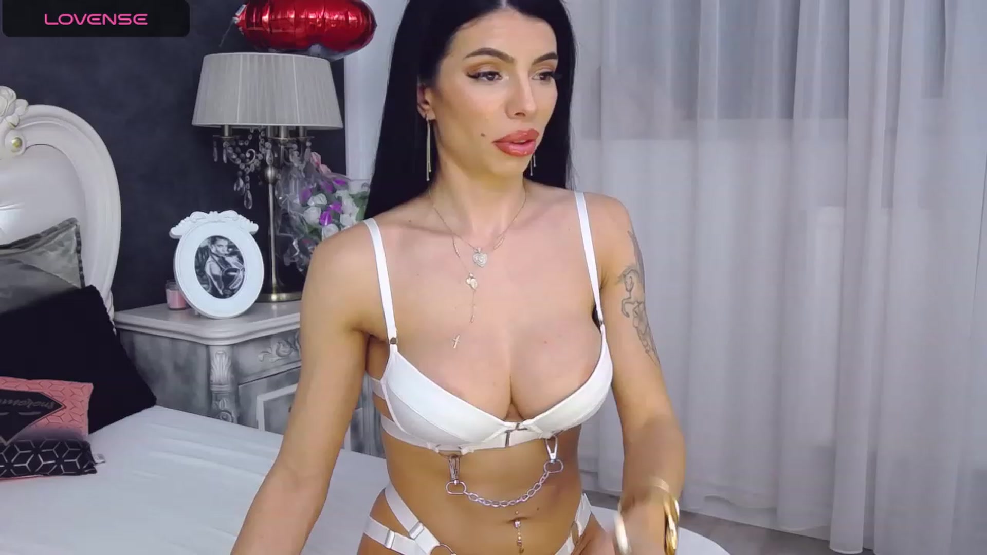 Gallery image thumbnail from Tesa000's myfreecams stream on, 10/26/2023, 11:49 image 1 of 20