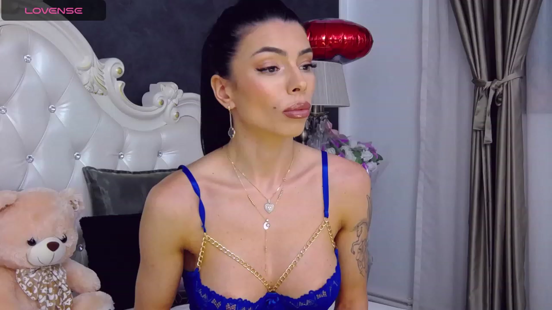 Gallery image thumbnail from Tesa000's myfreecams stream on, 11/01/2023, 10:21 image 4 of 20