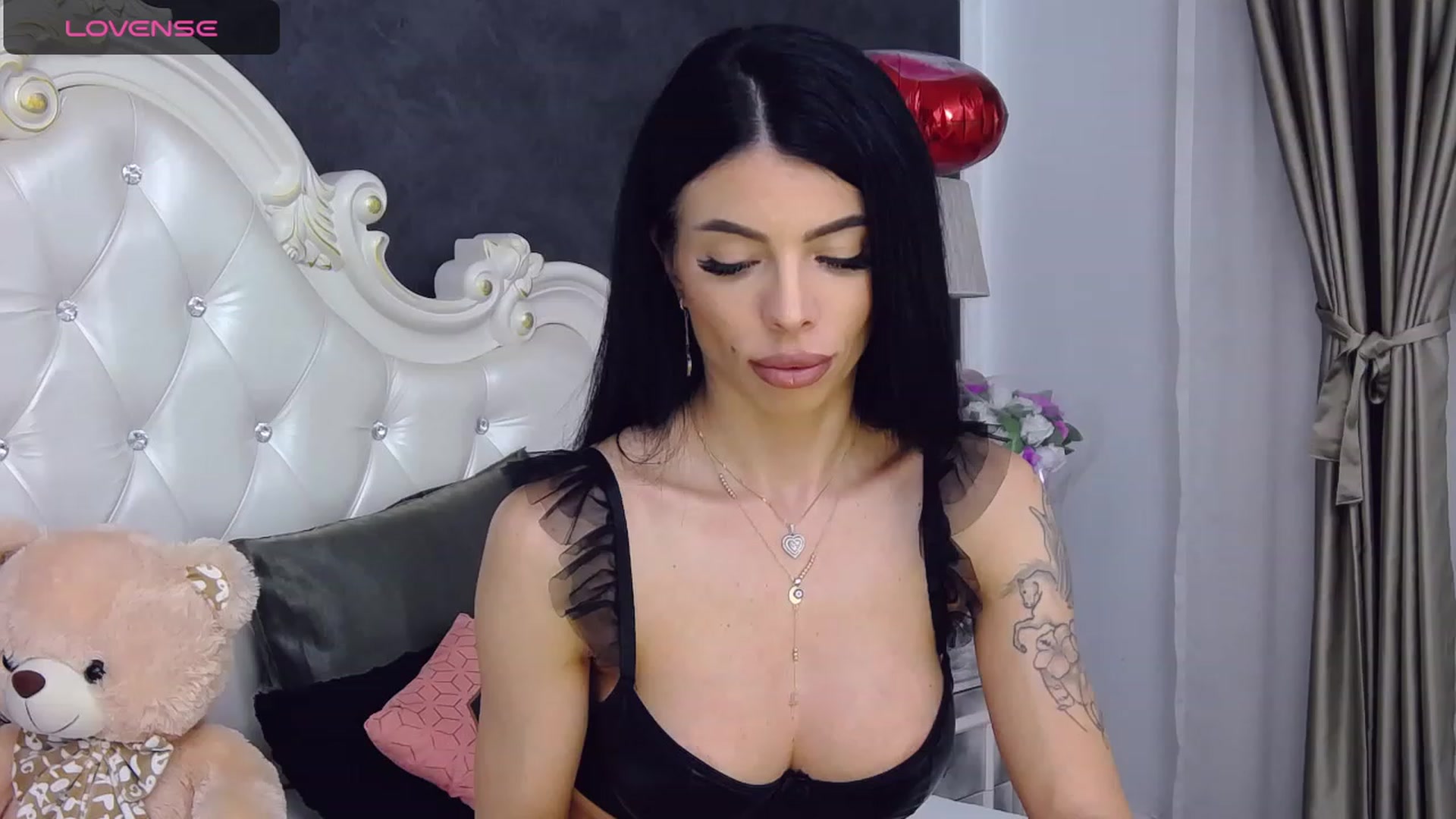 Gallery image thumbnail from Tesa000's myfreecams stream on, 11/09/2023, 13:35 image 11 of 20