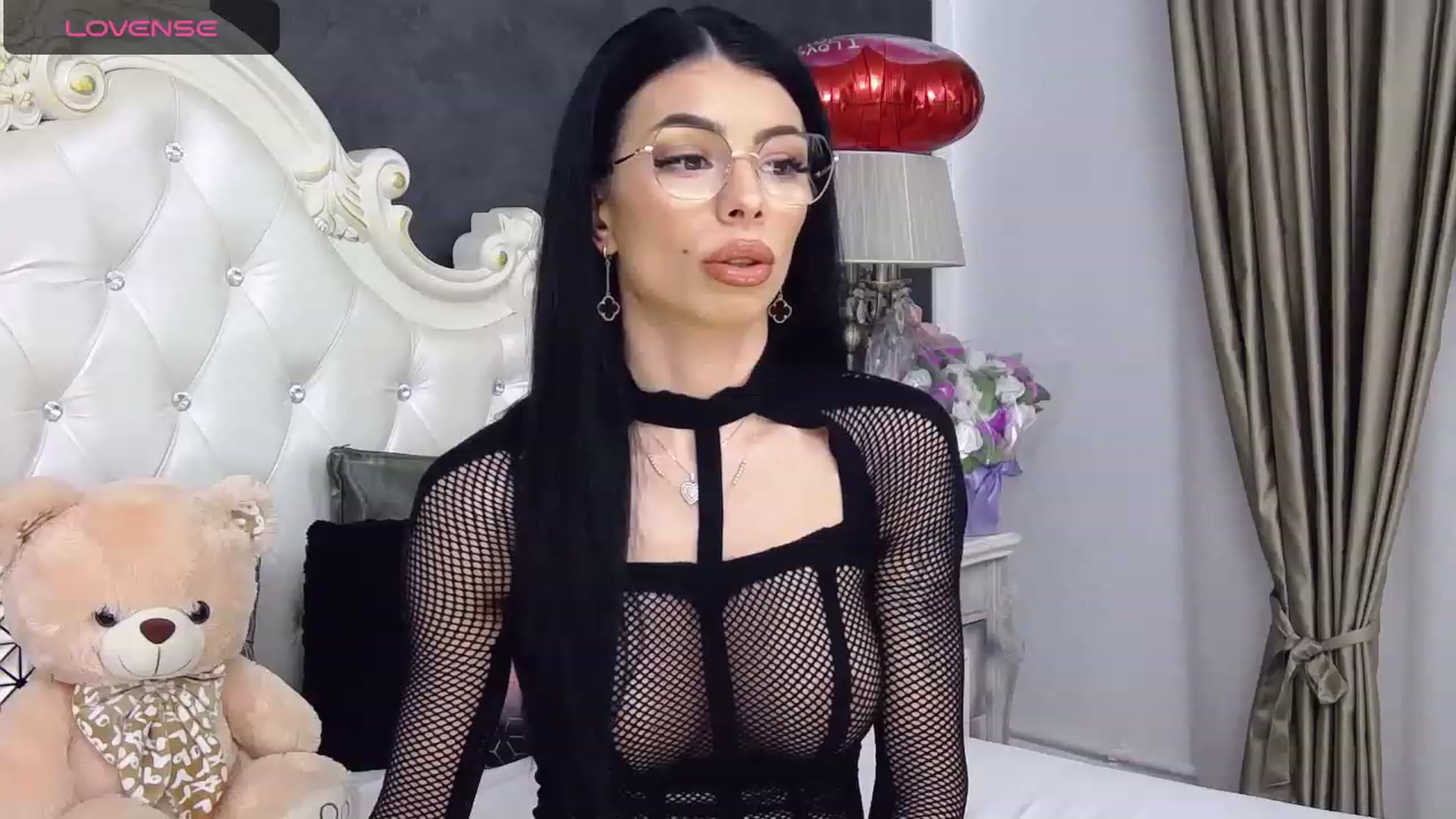 Gallery image thumbnail from Tesa000's myfreecams stream on, 11/11/2023, 13:36 image 10 of 20
