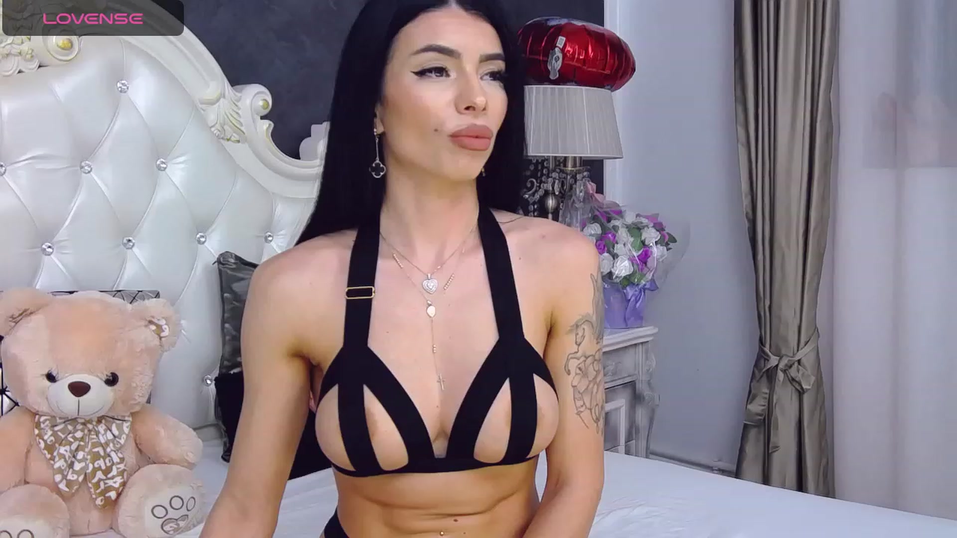 Gallery image thumbnail from Tesa000's myfreecams stream on, 11/16/2023, 14:11 image 4 of 20