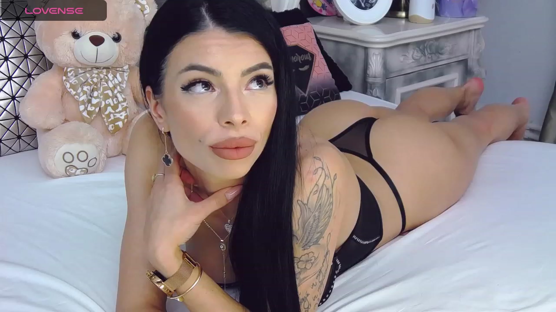 Gallery image thumbnail from Tesa000's myfreecams stream on, 11/17/2023, 13:29 image 7 of 20