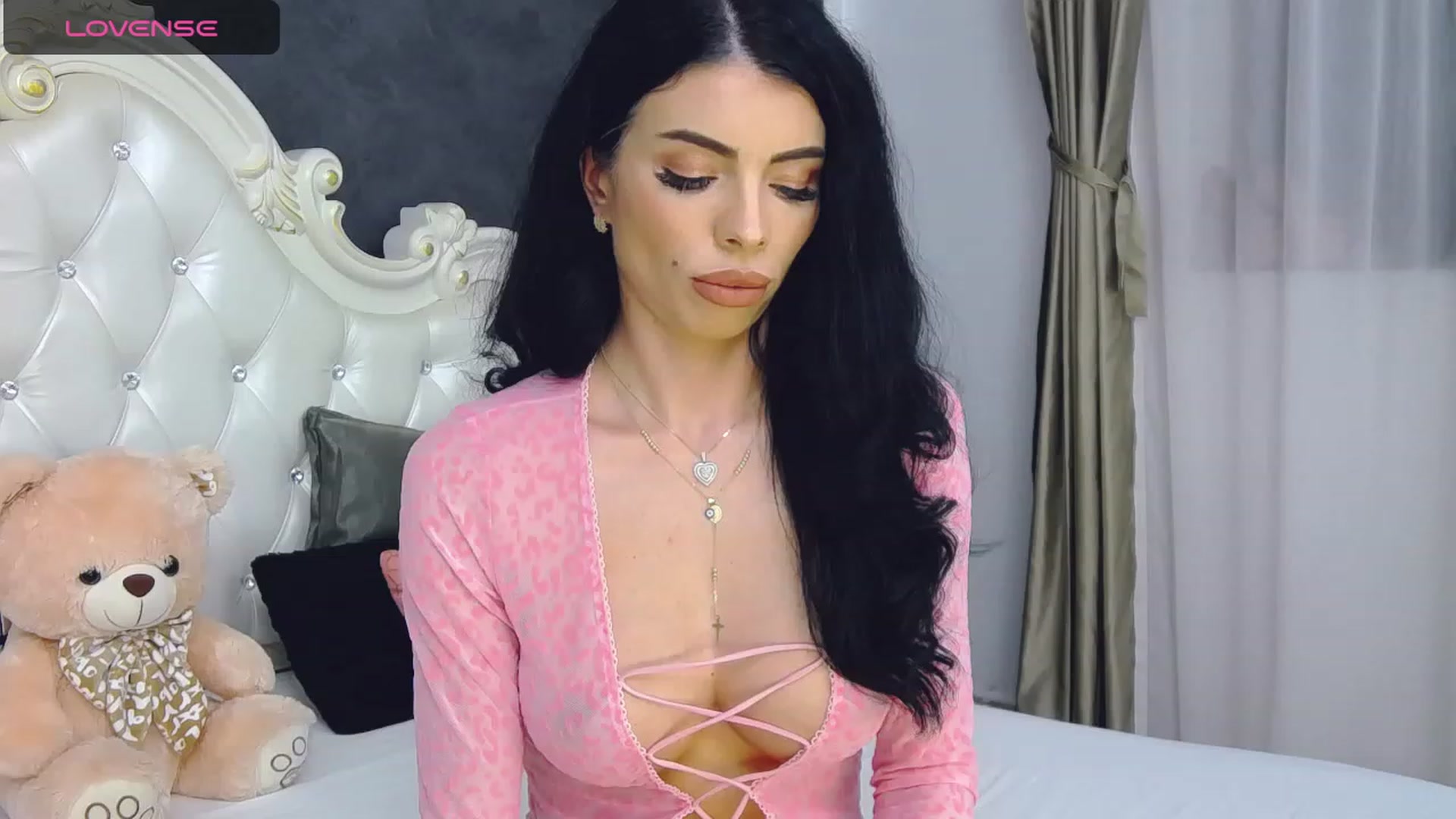 Gallery image thumbnail from Tesa000's myfreecams stream on, 11/20/2023, 10:22 image 18 of 20