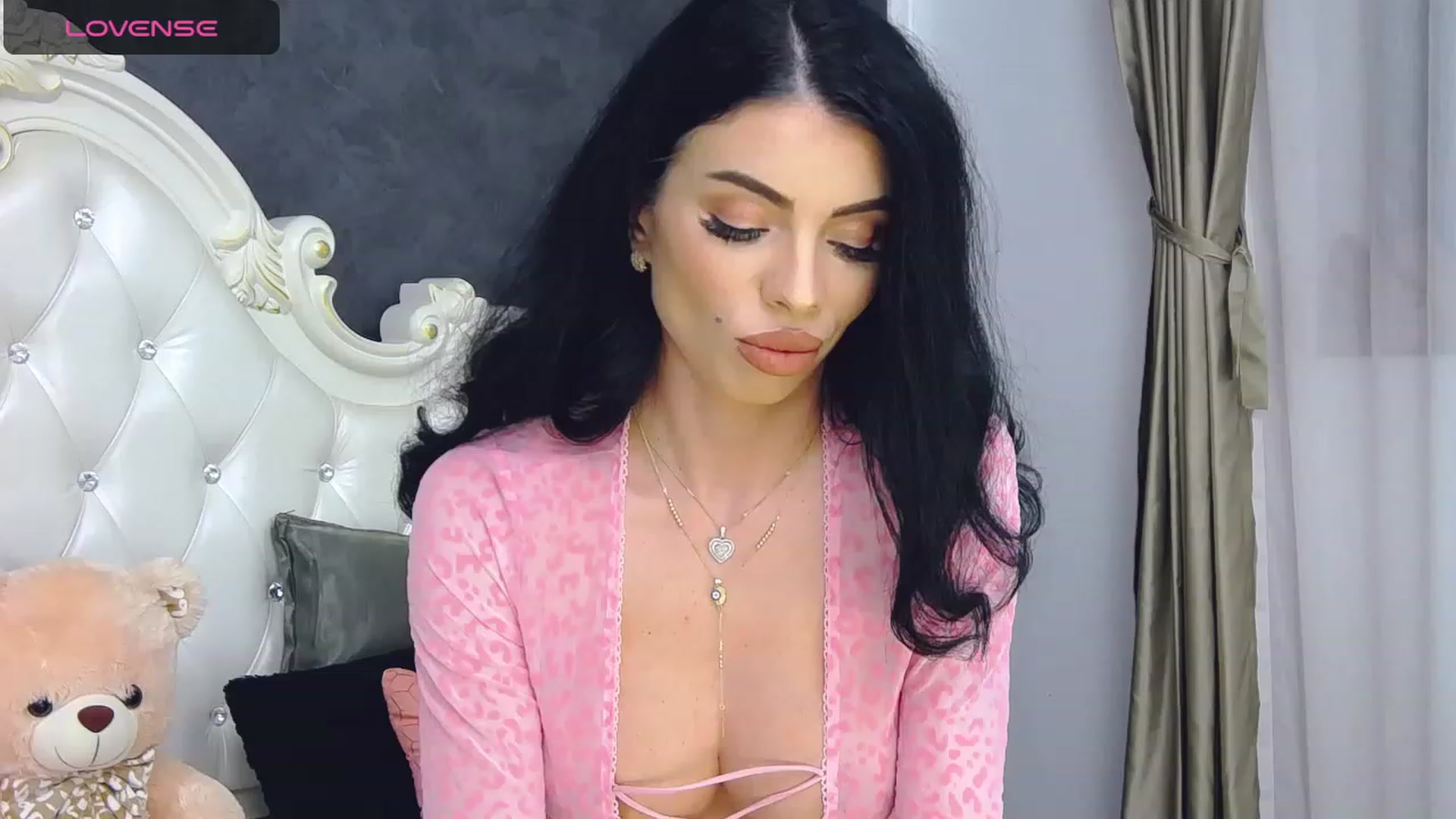 Gallery image thumbnail from Tesa000's myfreecams stream on, 11/20/2023, 10:22 image 5 of 20