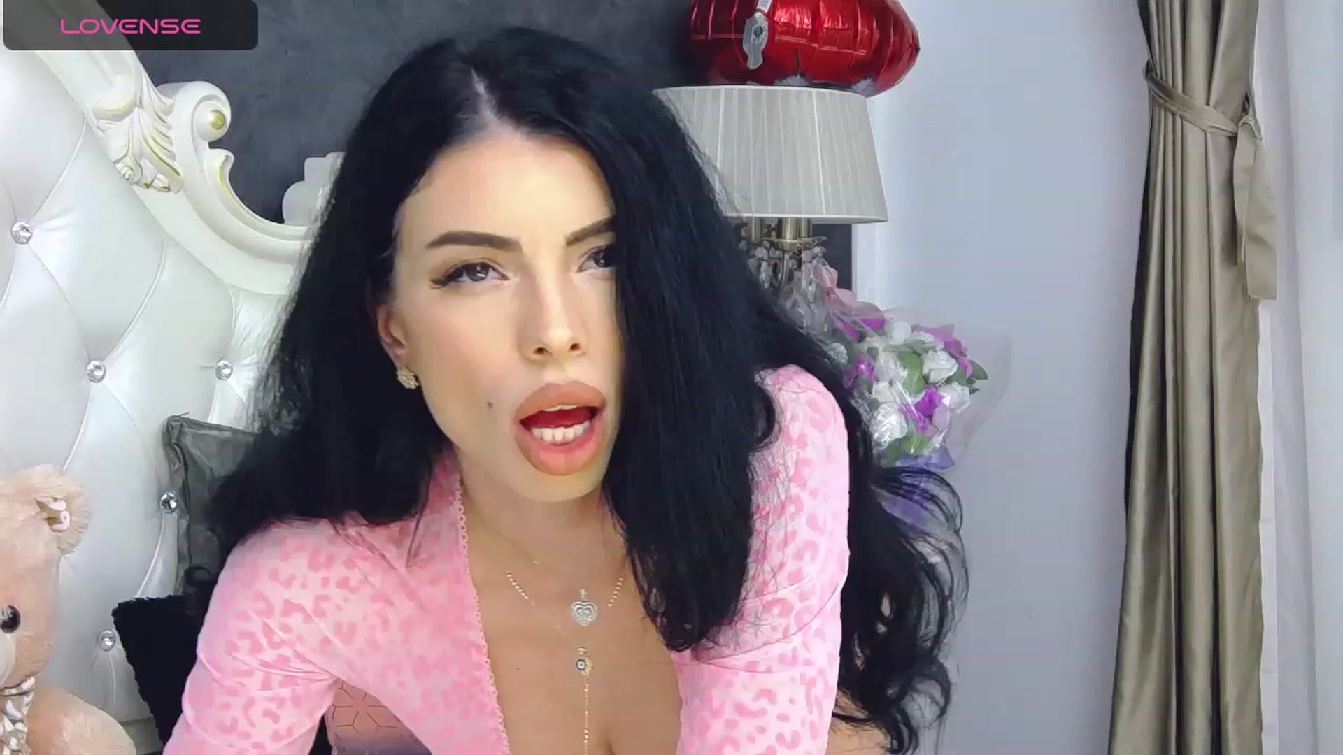 Gallery image thumbnail from Tesa000's myfreecams stream on, 11/20/2023, 10:22 image 3 of 20