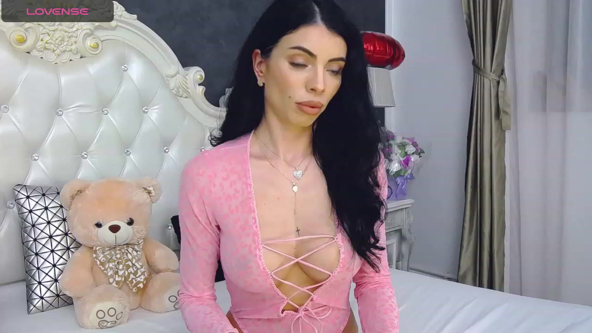 Gallery image thumbnail from Tesa000's myfreecams stream on, 11/20/2023, 13:16 image 1 of 20