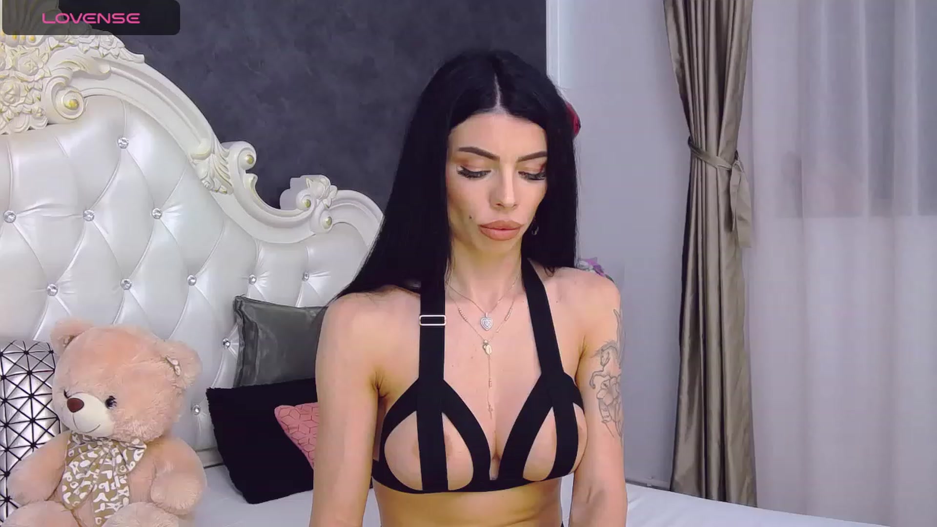Gallery image thumbnail from Tesa000's myfreecams stream on, 11/21/2023, 12:59 image 8 of 20