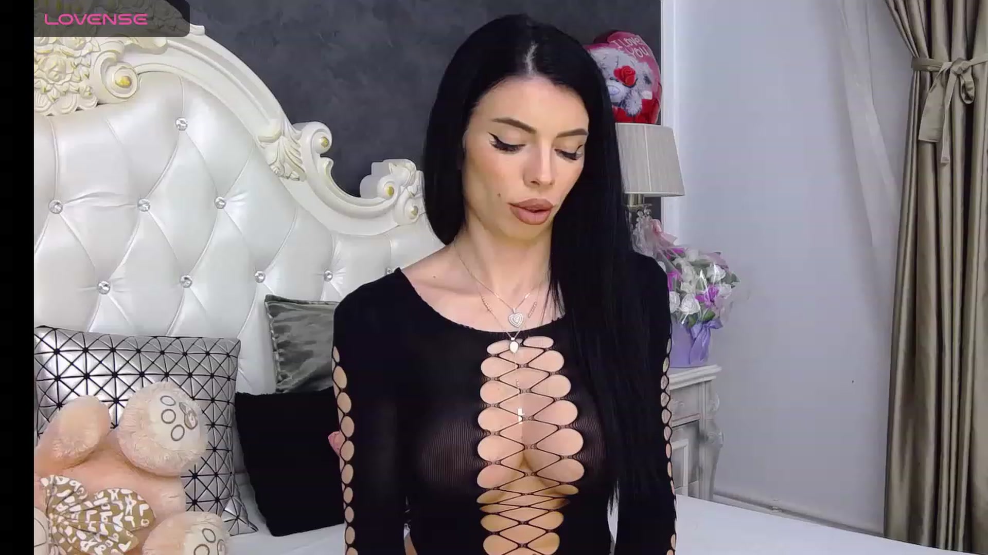 Gallery image thumbnail from Tesa000's myfreecams stream on, 12/13/2023, 12:27 image 17 of 20