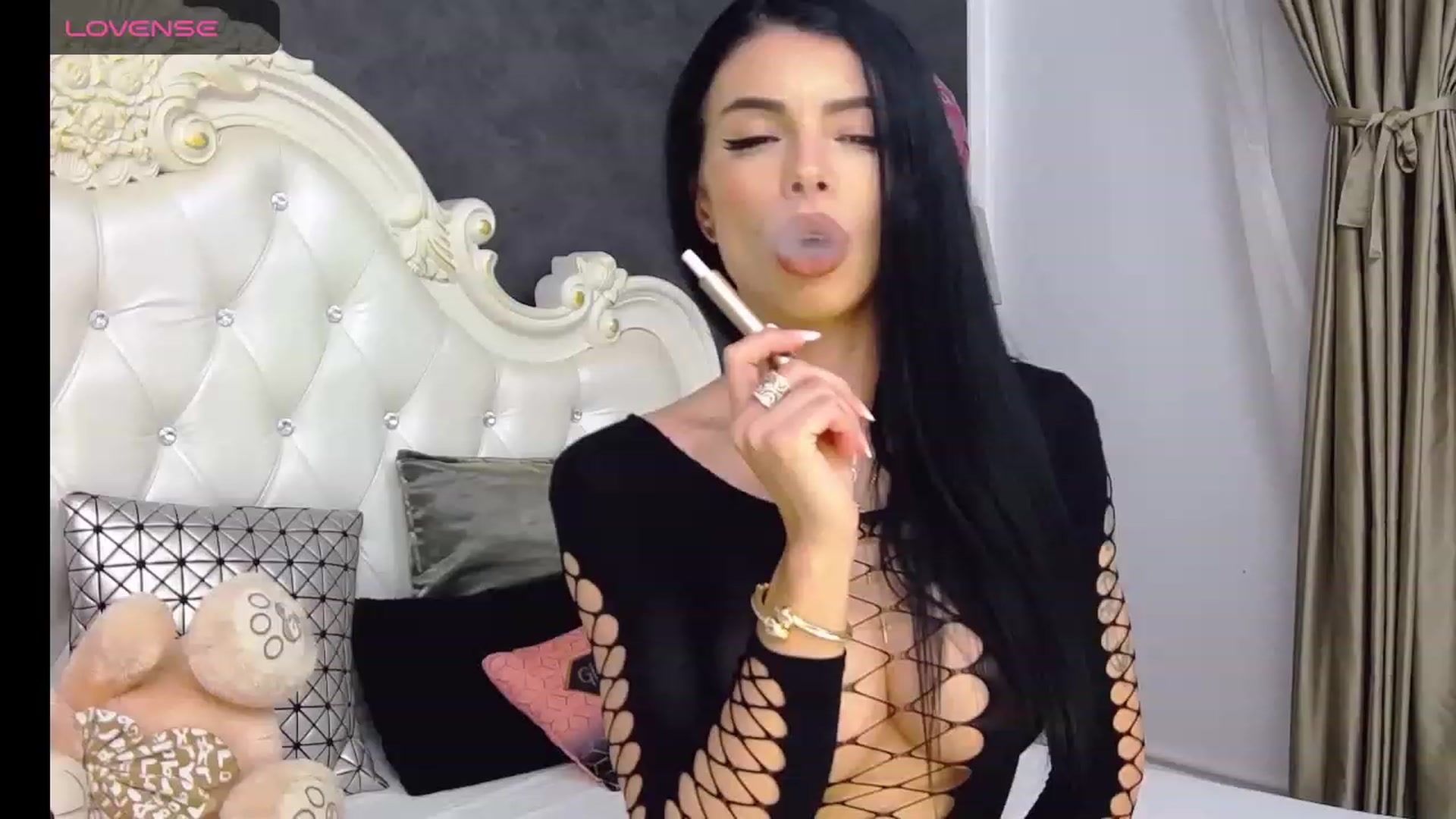 Gallery image thumbnail from Tesa000's myfreecams stream on, 12/13/2023, 13:00 image 6 of 20