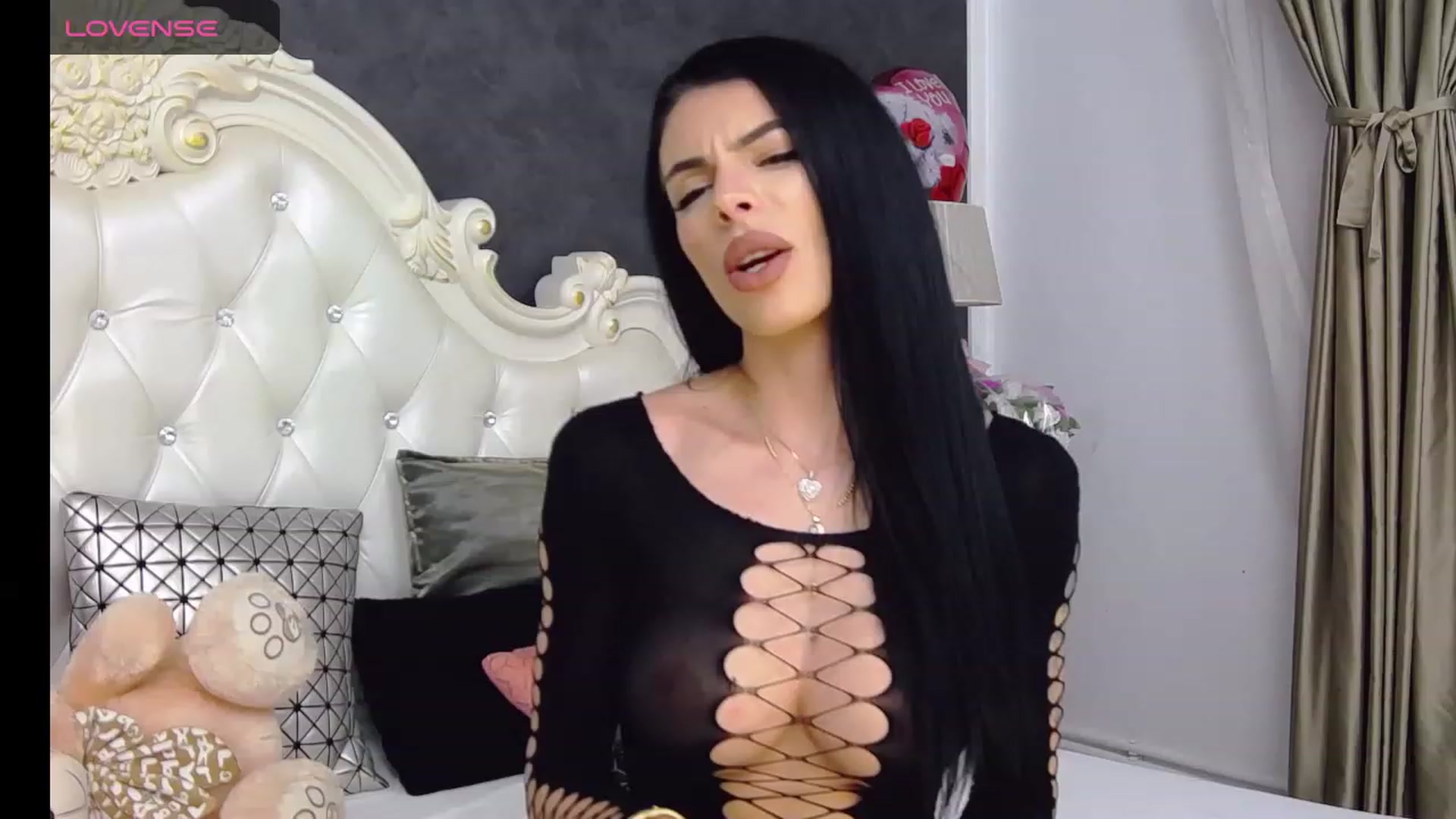 Gallery image thumbnail from Tesa000's myfreecams stream on, 12/13/2023, 13:00 image 12 of 20