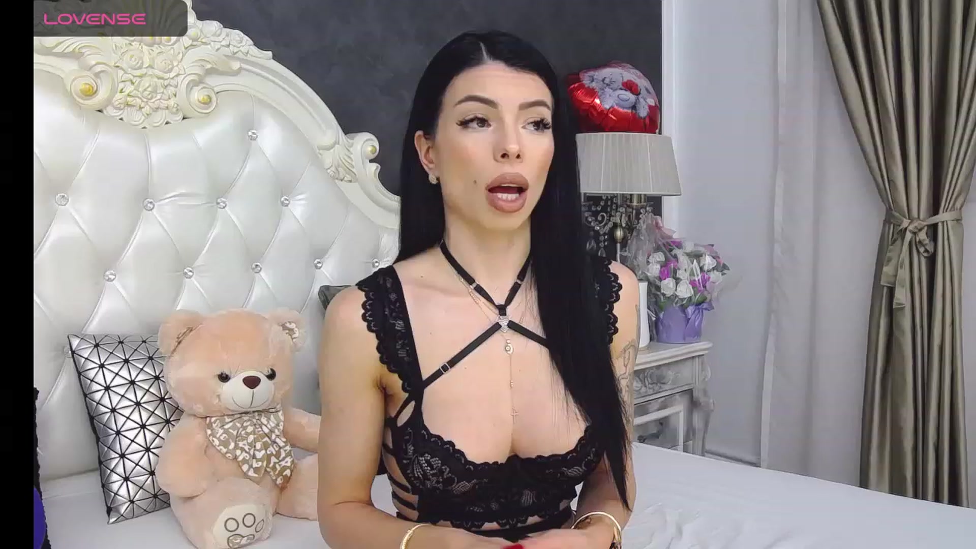 Gallery image thumbnail from Tesa000's myfreecams stream on, 12/22/2023, 09:15 image 6 of 20