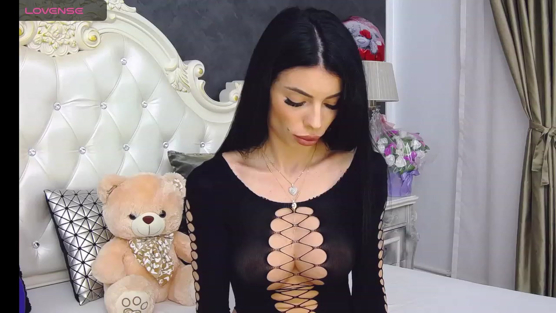 Gallery image thumbnail from Tesa000's myfreecams stream on, 12/28/2023, 08:20 image 12 of 20