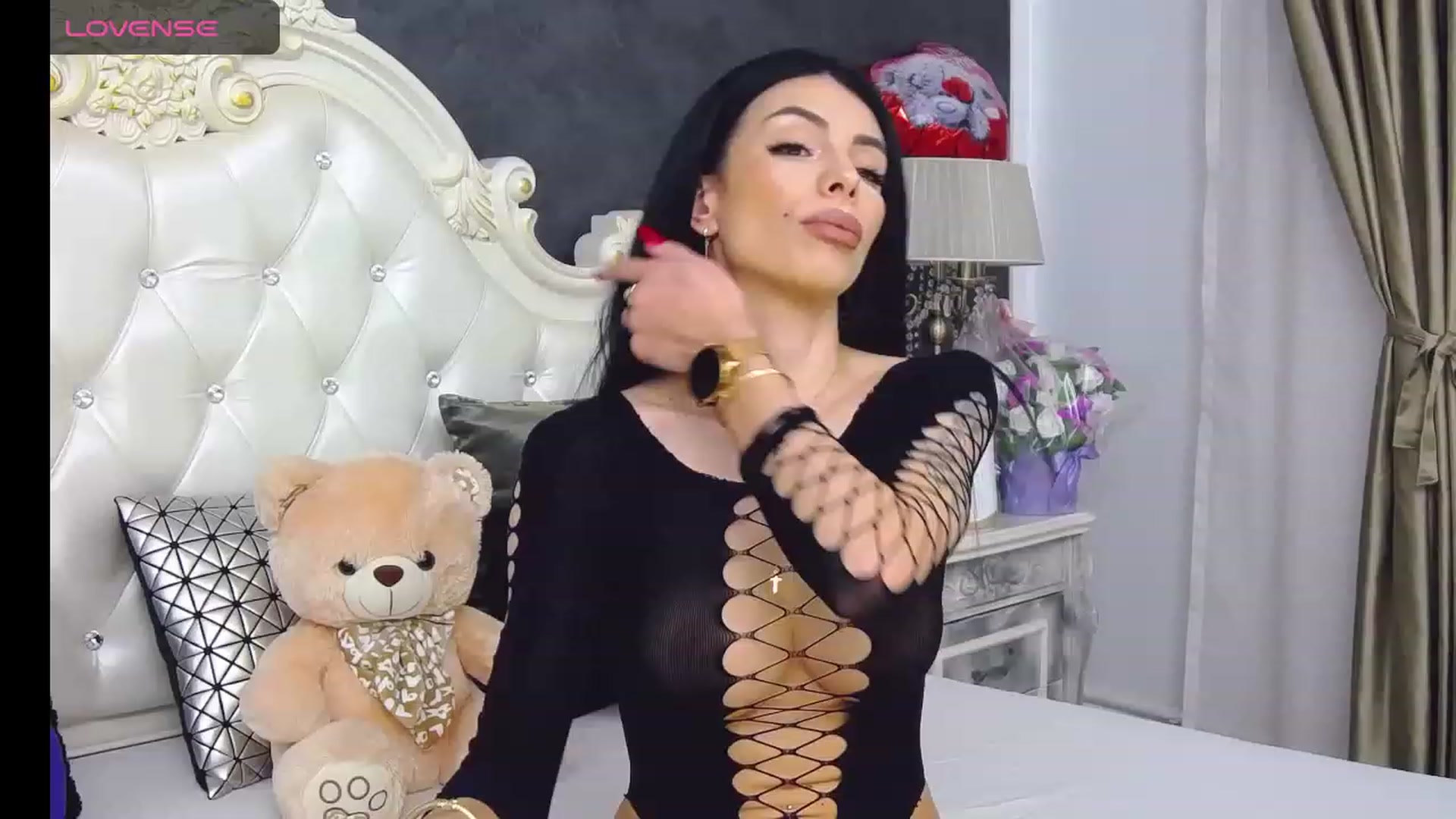 Gallery image thumbnail from Tesa000's myfreecams stream on, 12/28/2023, 08:20 image 8 of 20