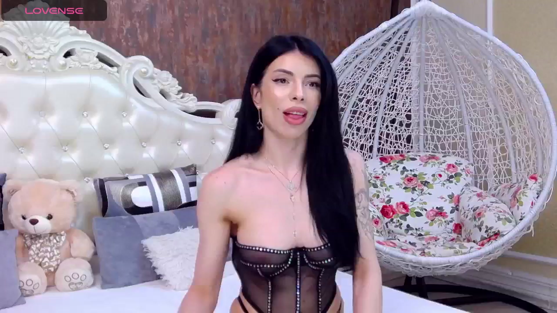 Gallery image thumbnail from Tesa000's myfreecams stream on, 04/18/2024, 08:40 image 4 of 20