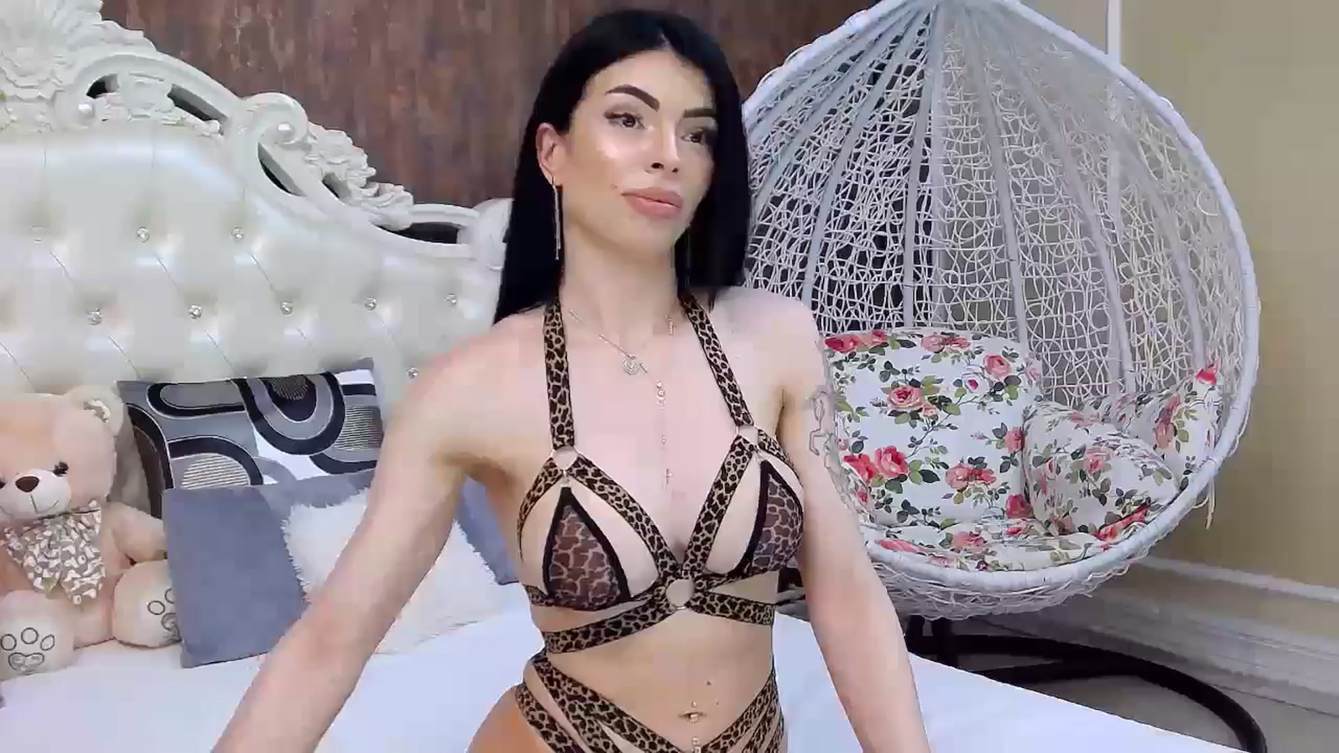 Gallery image thumbnail from Tesa000's myfreecams stream on, 05/26/2024, 12:17 image 2 of 20
