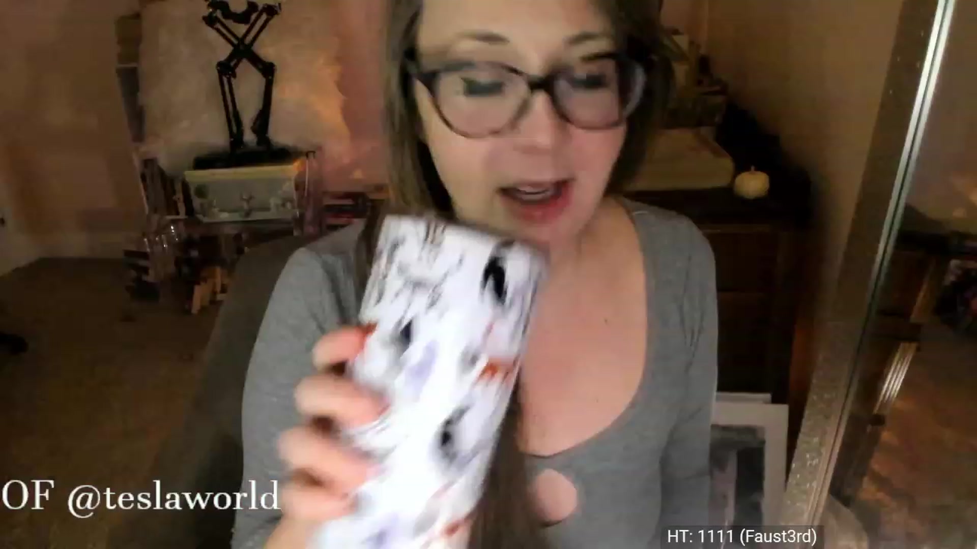 Gallery image thumbnail from Tesla's myfreecams stream on, 11/19/2022, 06:17 image 15 of 20