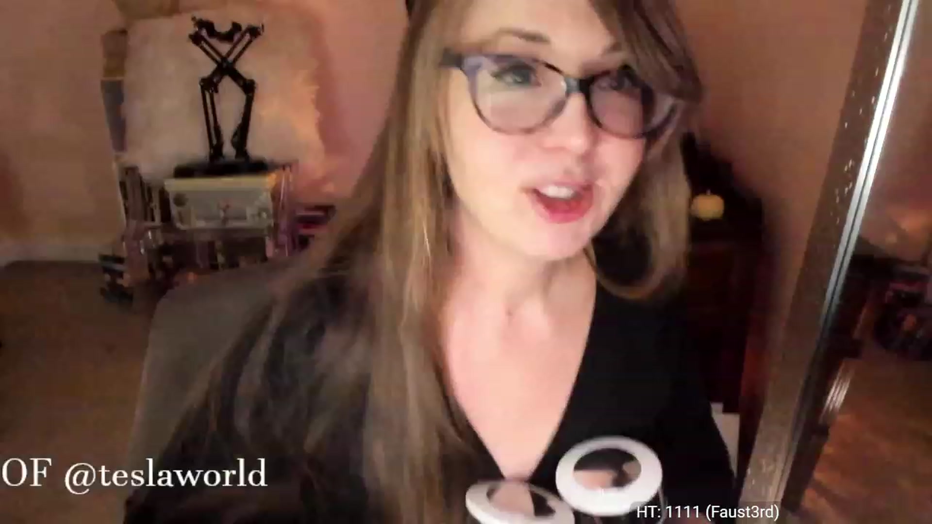 Gallery image thumbnail from Tesla's myfreecams stream on, 11/20/2022, 05:50 image 14 of 20