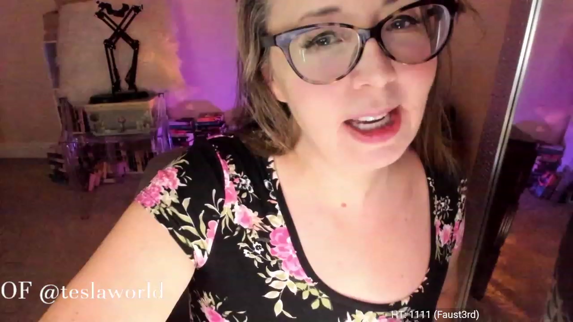Gallery image thumbnail from Tesla's myfreecams stream on, 11/26/2022, 06:14 image 4 of 20