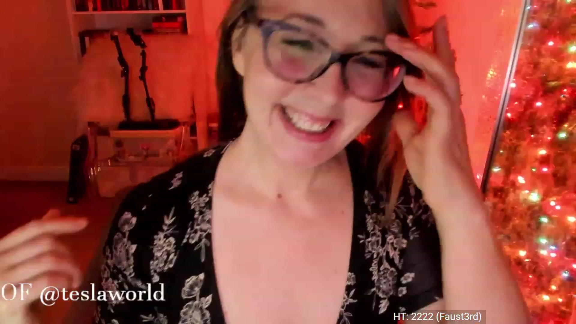 Gallery image thumbnail from Tesla's myfreecams stream on, 12/11/2022, 06:22 image 9 of 20