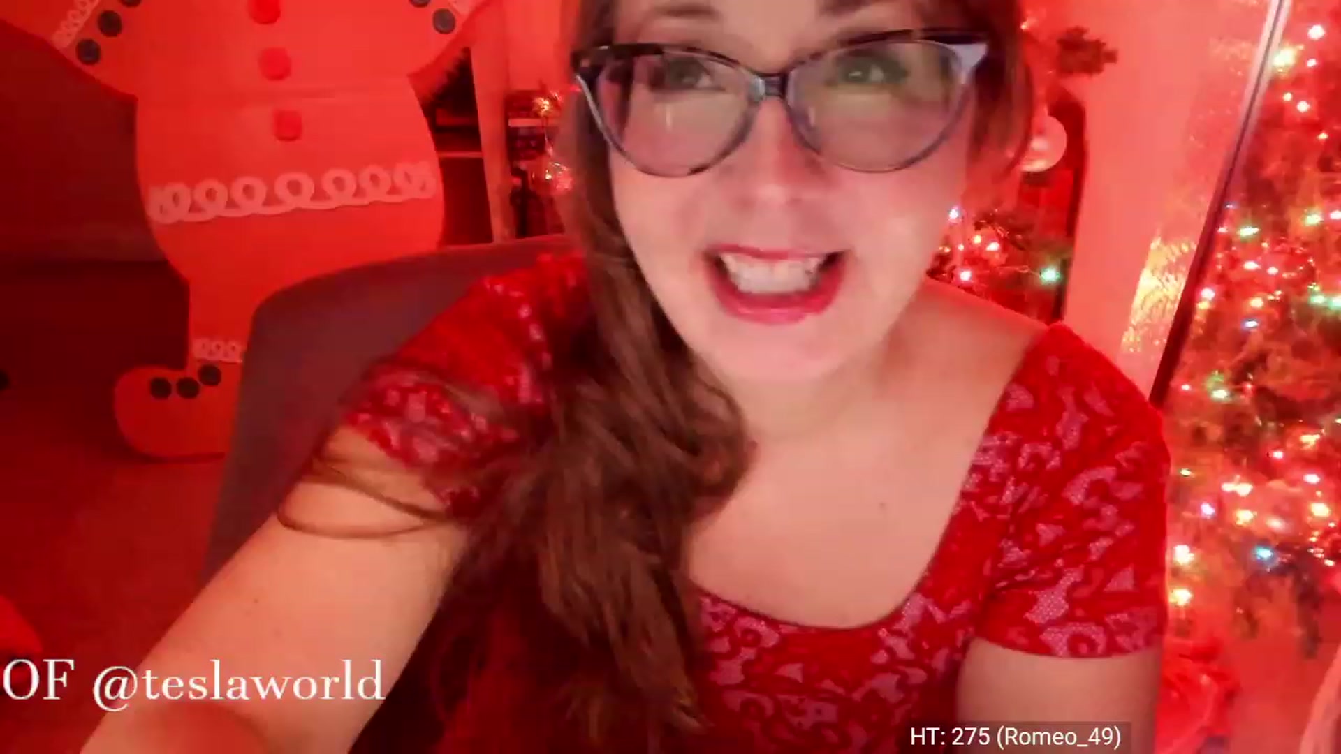 Gallery image thumbnail from Tesla's myfreecams stream on, 12/24/2022, 05:23 image 17 of 20