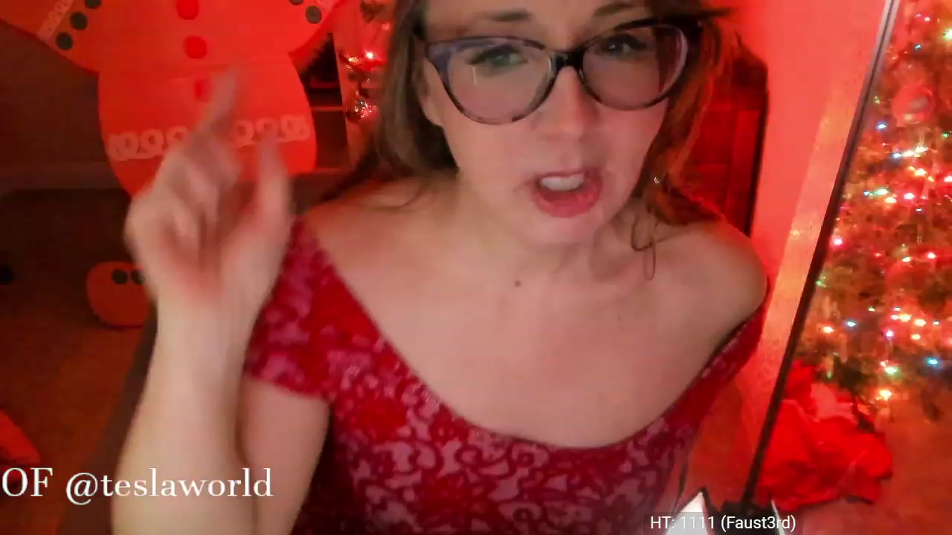 Gallery image thumbnail from Tesla's myfreecams stream on, 12/24/2022, 06:54 image 17 of 20