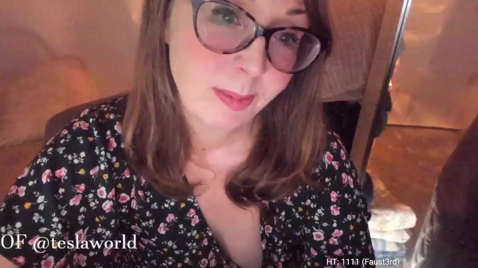 Gallery image thumbnail from Tesla's myfreecams stream on, 03/17/2023, 05:20 image 14 of 20