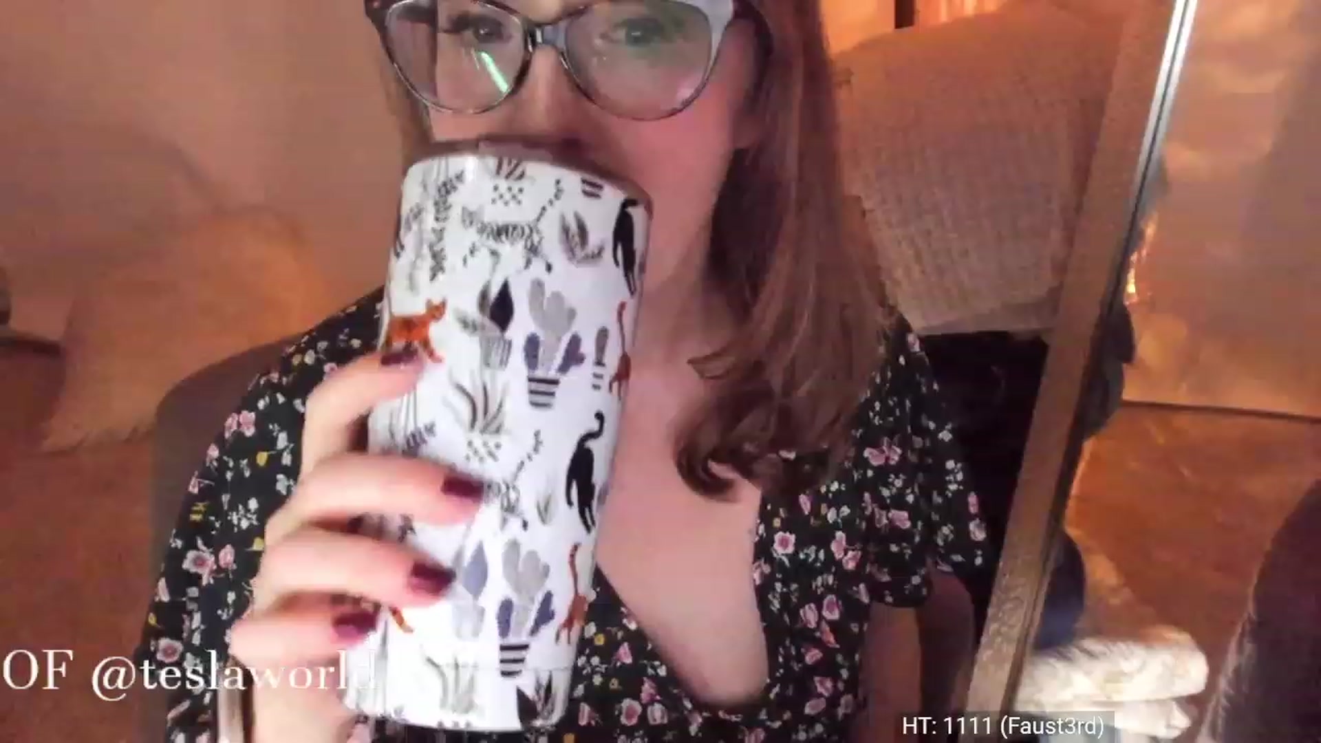 Gallery image thumbnail from Tesla's myfreecams stream on, 03/17/2023, 05:20 image 16 of 20