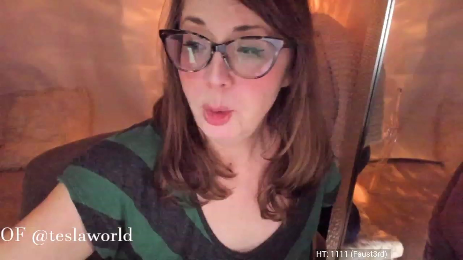 Gallery image thumbnail from Tesla's myfreecams stream on, 03/18/2023, 05:31 image 18 of 20