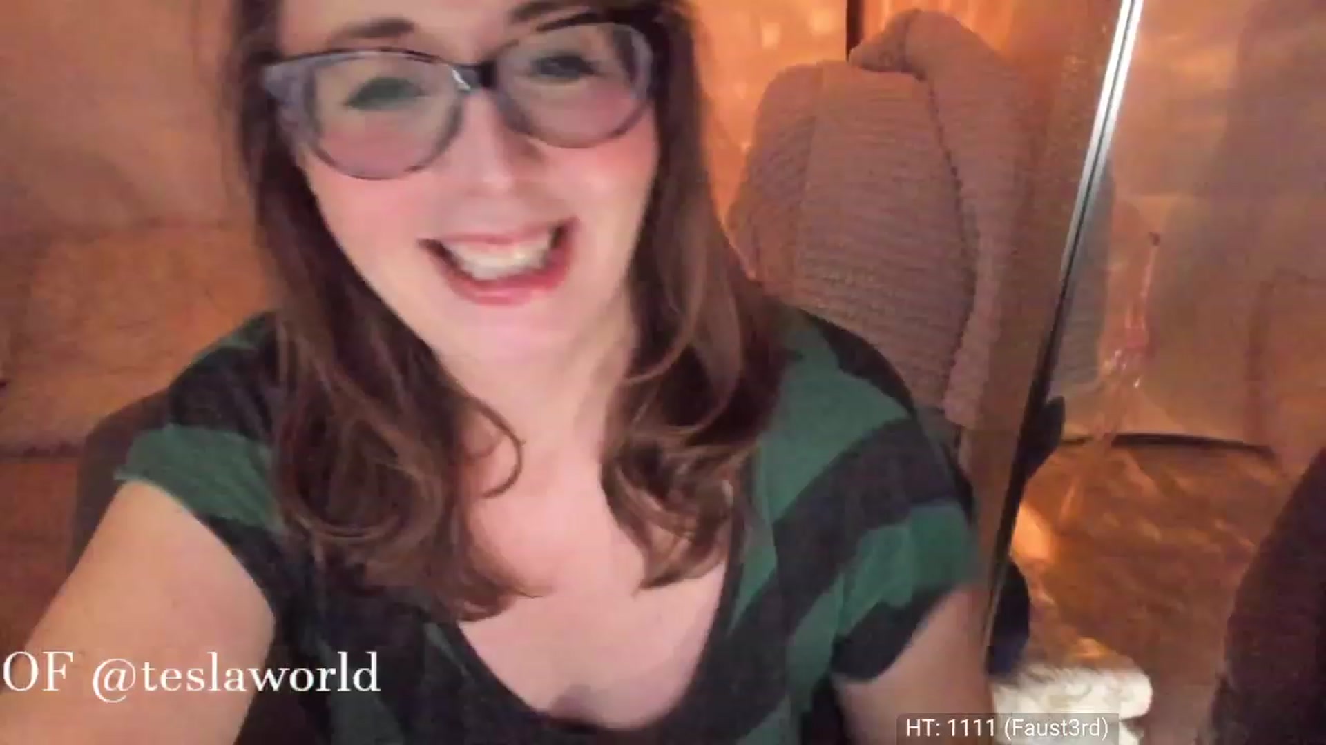 Gallery image thumbnail from Tesla's myfreecams stream on, 03/18/2023, 05:31 image 13 of 20