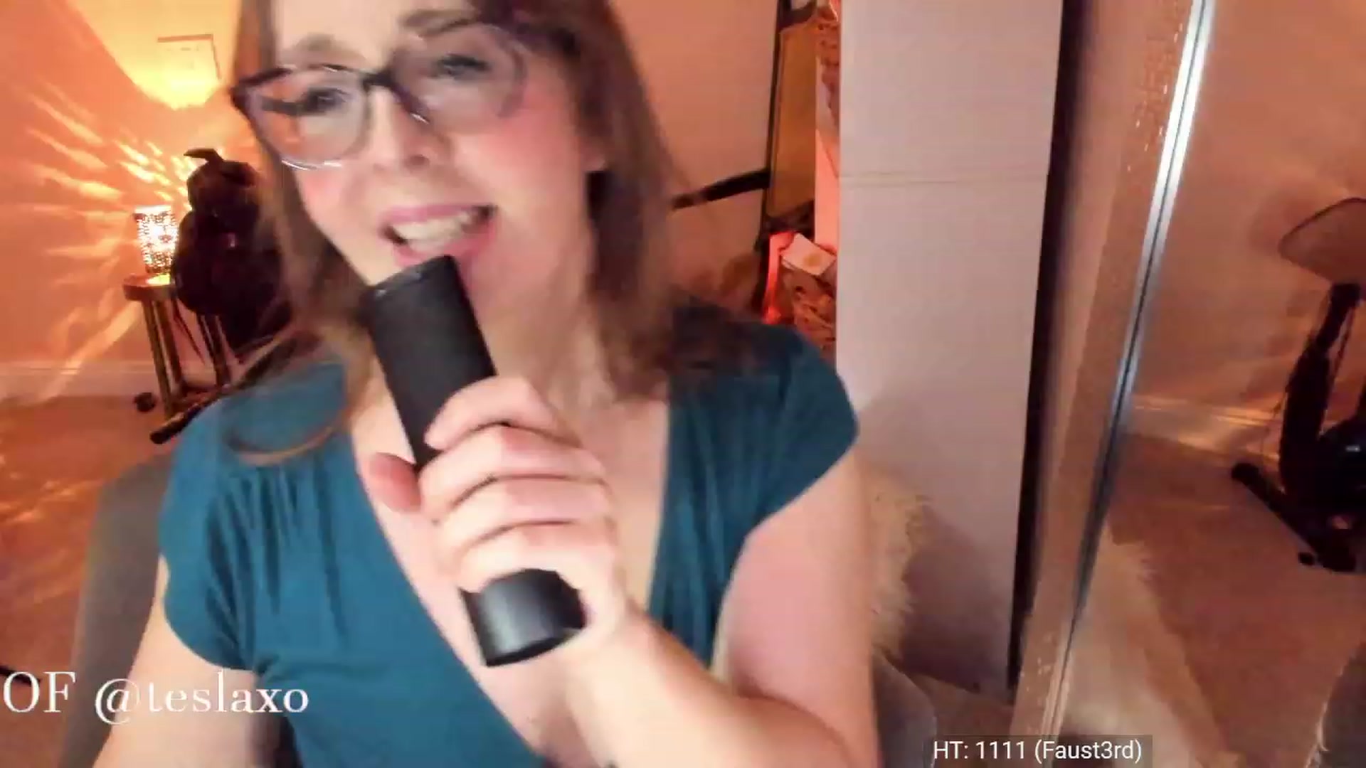 Gallery image thumbnail from Tesla's myfreecams stream on, 05/27/2023, 05:28 image 11 of 20