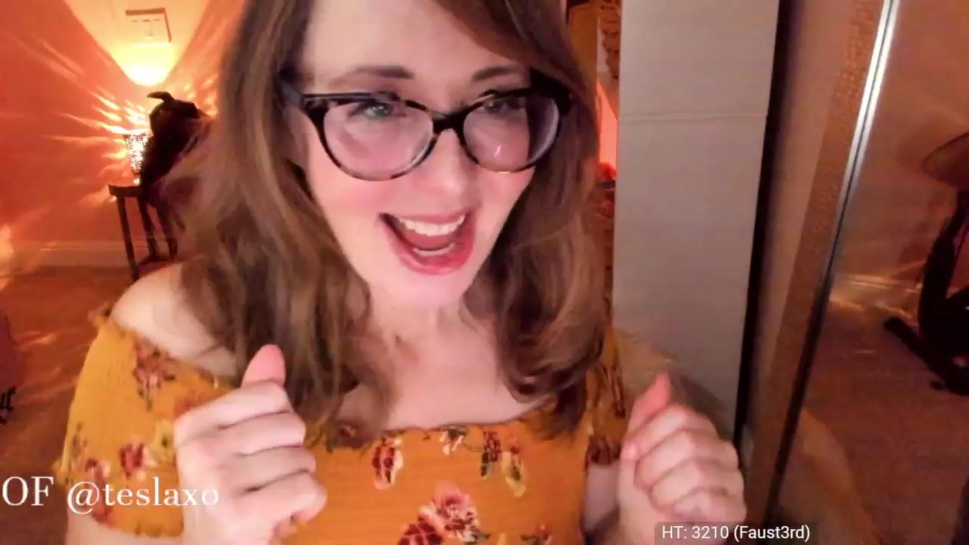 Gallery image thumbnail from Tesla's myfreecams stream on, 06/01/2023, 05:43 image 15 of 20