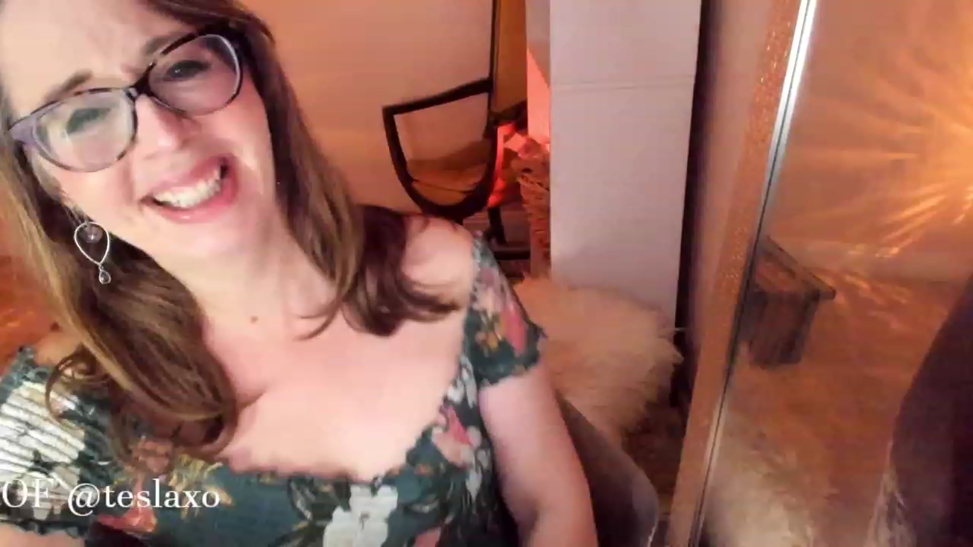 Gallery image thumbnail from Tesla's myfreecams stream on, 06/23/2023, 05:33 image 10 of 20