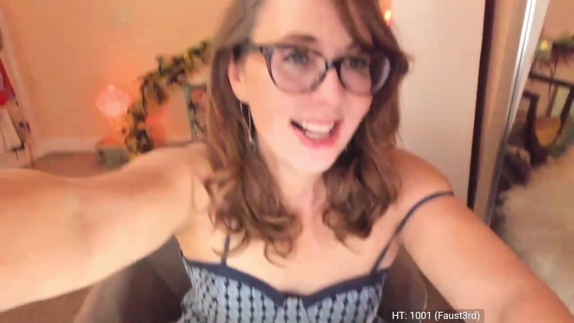 Gallery image thumbnail from Tesla's myfreecams stream on, 09/16/2023, 04:56 image 18 of 20