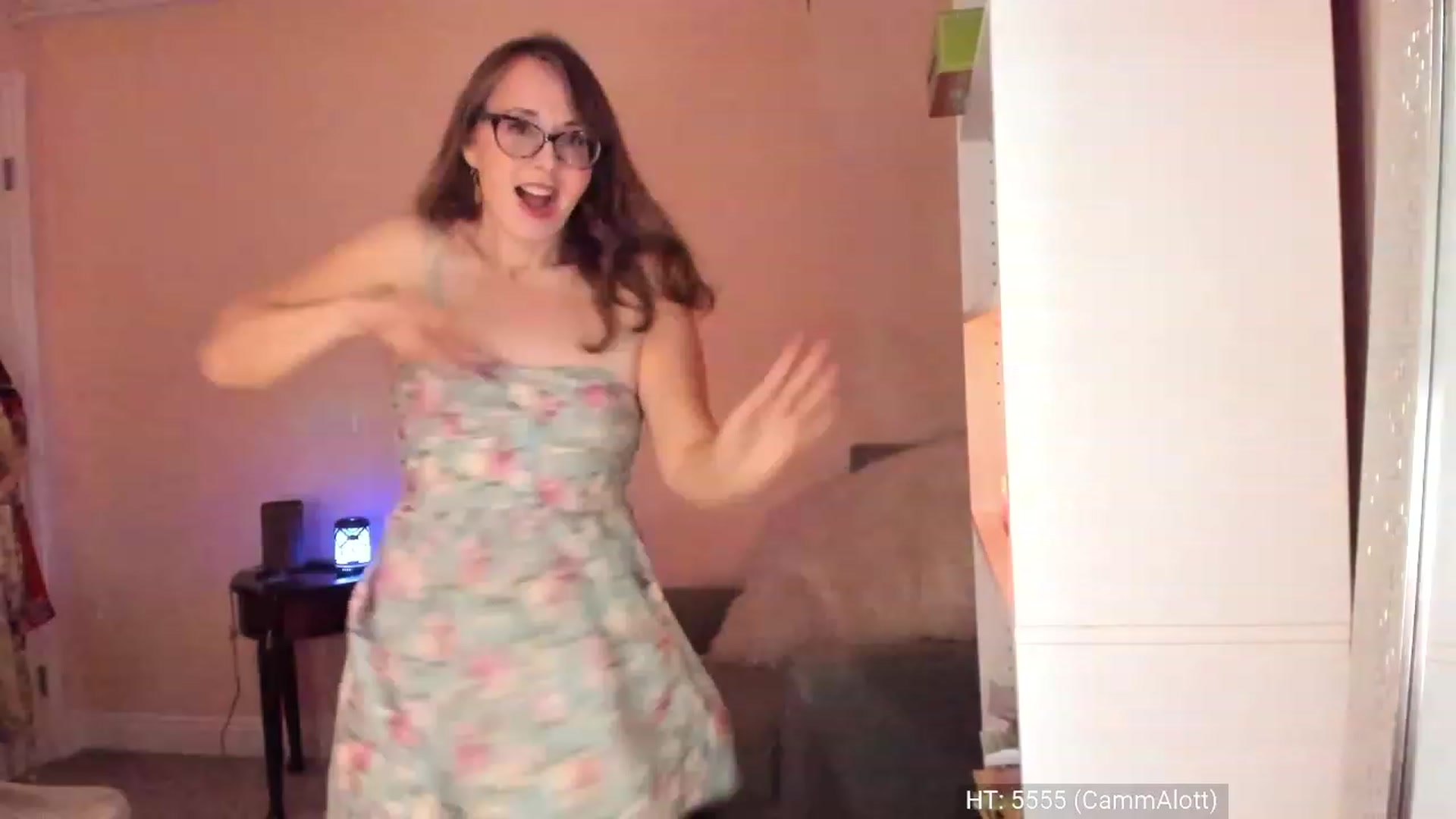 Gallery image thumbnail from Tesla's myfreecams stream on, 10/20/2023, 04:39 image 4 of 20