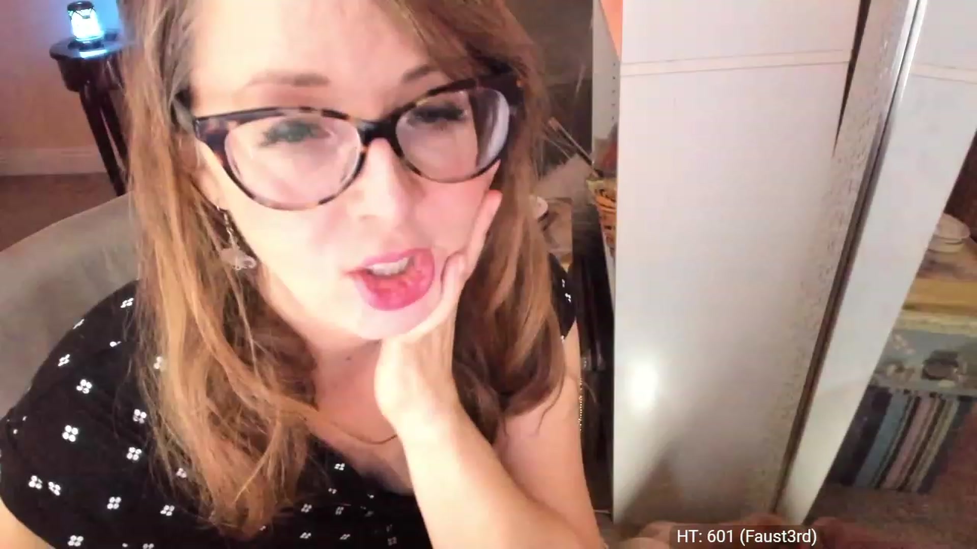 Gallery image thumbnail from Tesla's myfreecams stream on, 11/05/2023, 05:03 image 11 of 20