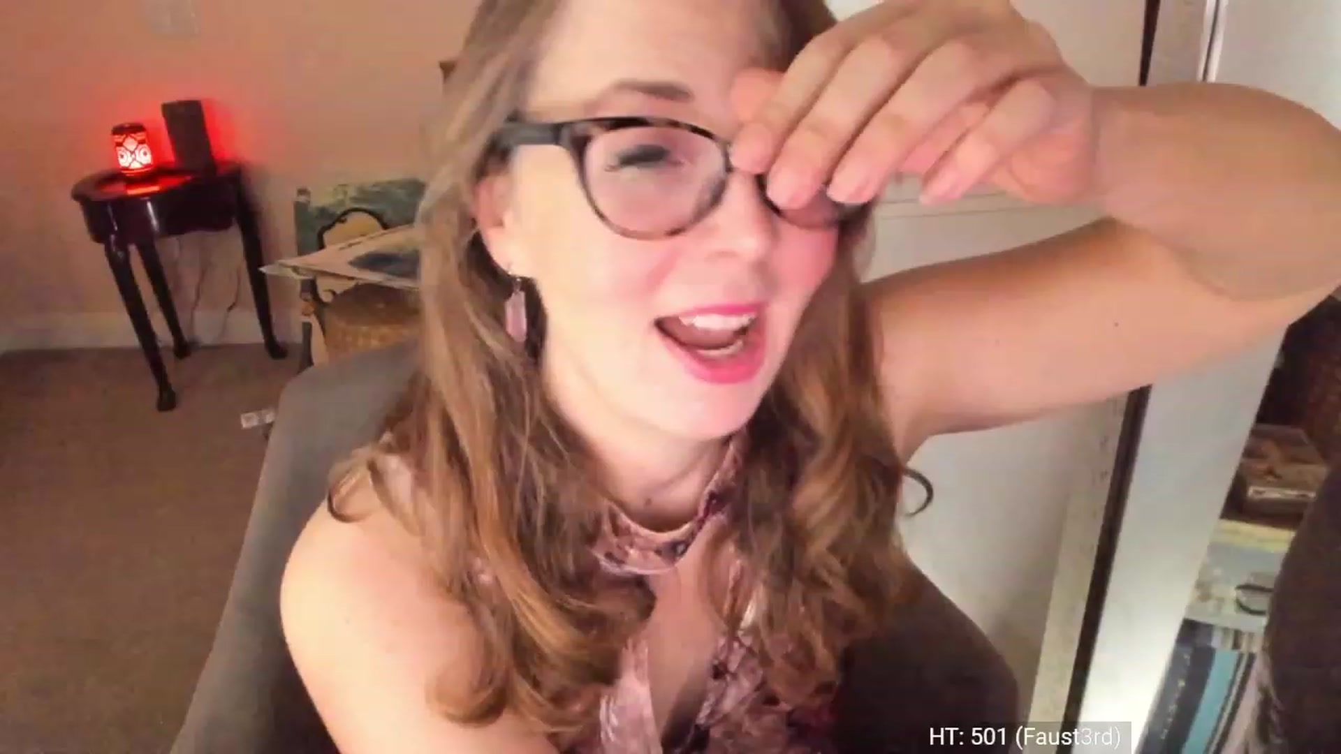 Gallery image thumbnail from Tesla's myfreecams stream on, 11/25/2023, 06:14 image 6 of 20