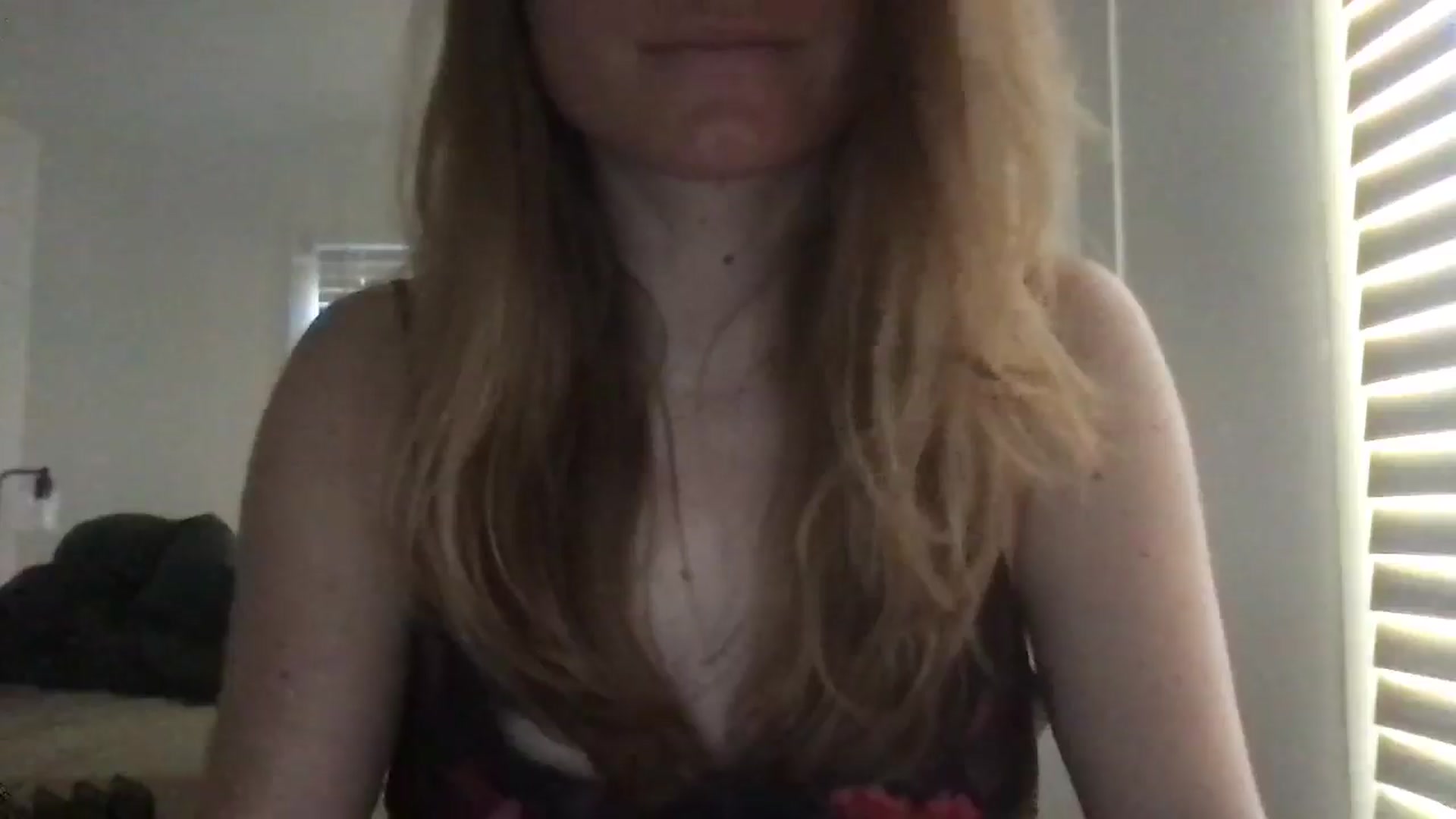 Gallery image thumbnail from TessEmme's myfreecams stream on, 01/28/2026, 18:13 image 12 of 20