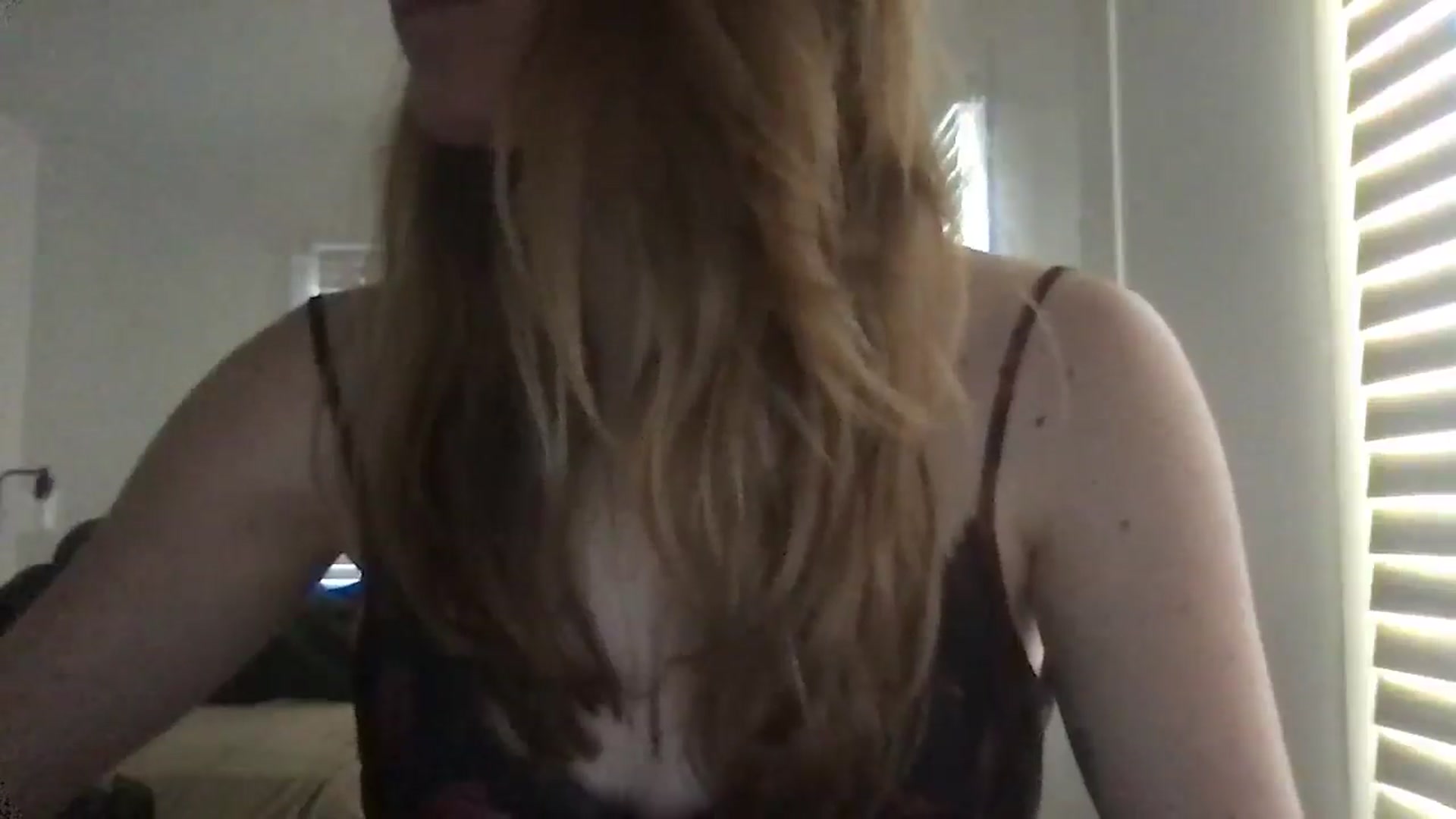 Gallery image thumbnail from TessEmme's myfreecams stream on, 01/28/2026, 18:13 image 6 of 20