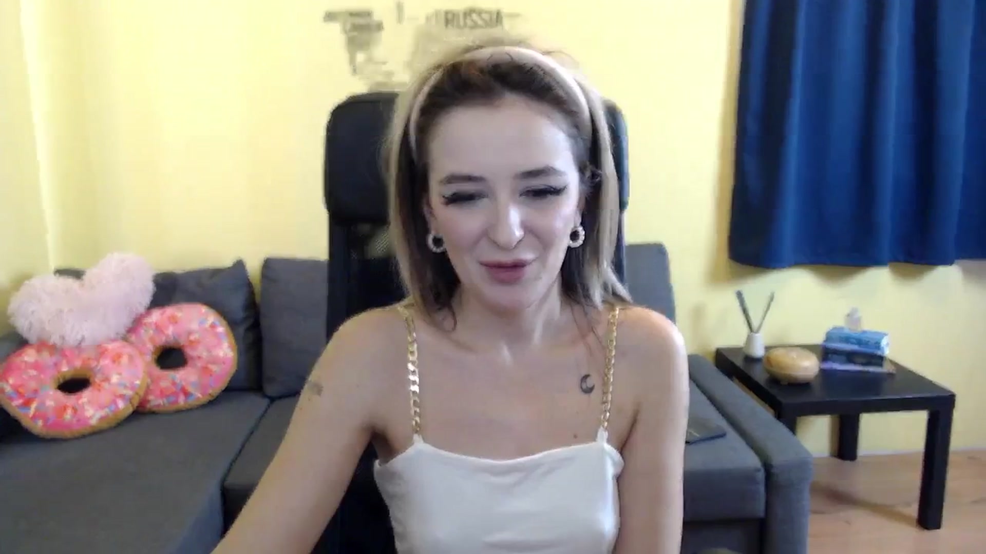 Gallery image thumbnail from TessaCroft's myfreecams stream on, 03/19/2024, 10:24 image 14 of 20