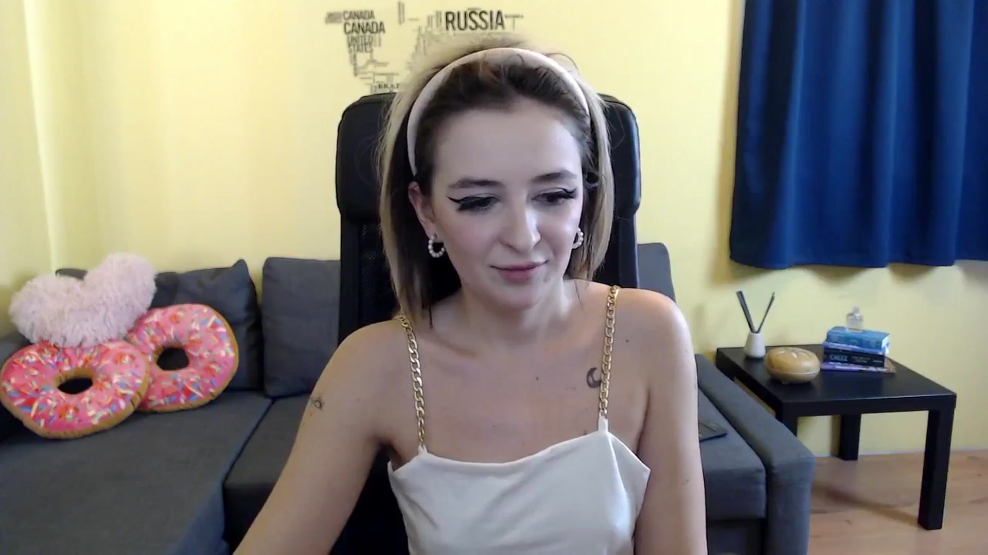 Gallery image thumbnail from TessaCroft's myfreecams stream on, 03/19/2024, 10:24 image 15 of 20