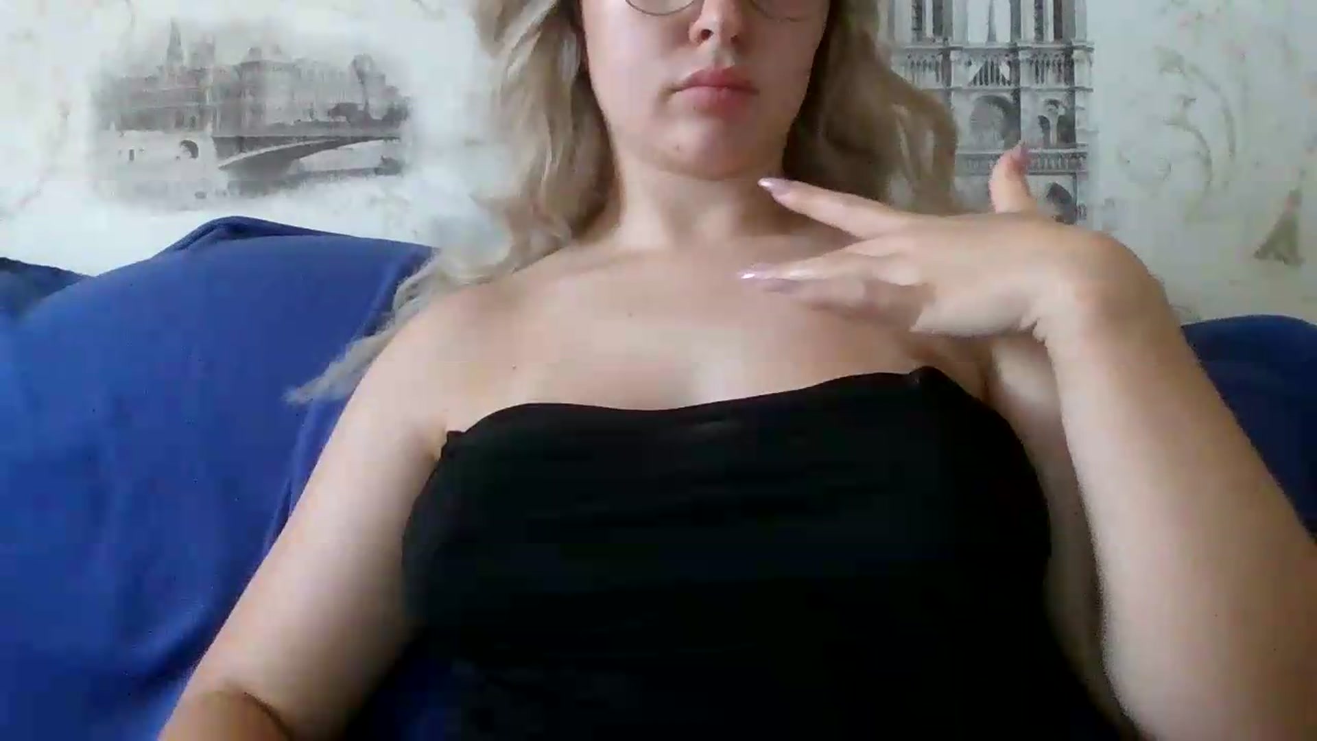 Gallery image thumbnail from TessaFox's myfreecams stream on, 07/01/2026, 10:52 image 9 of 20