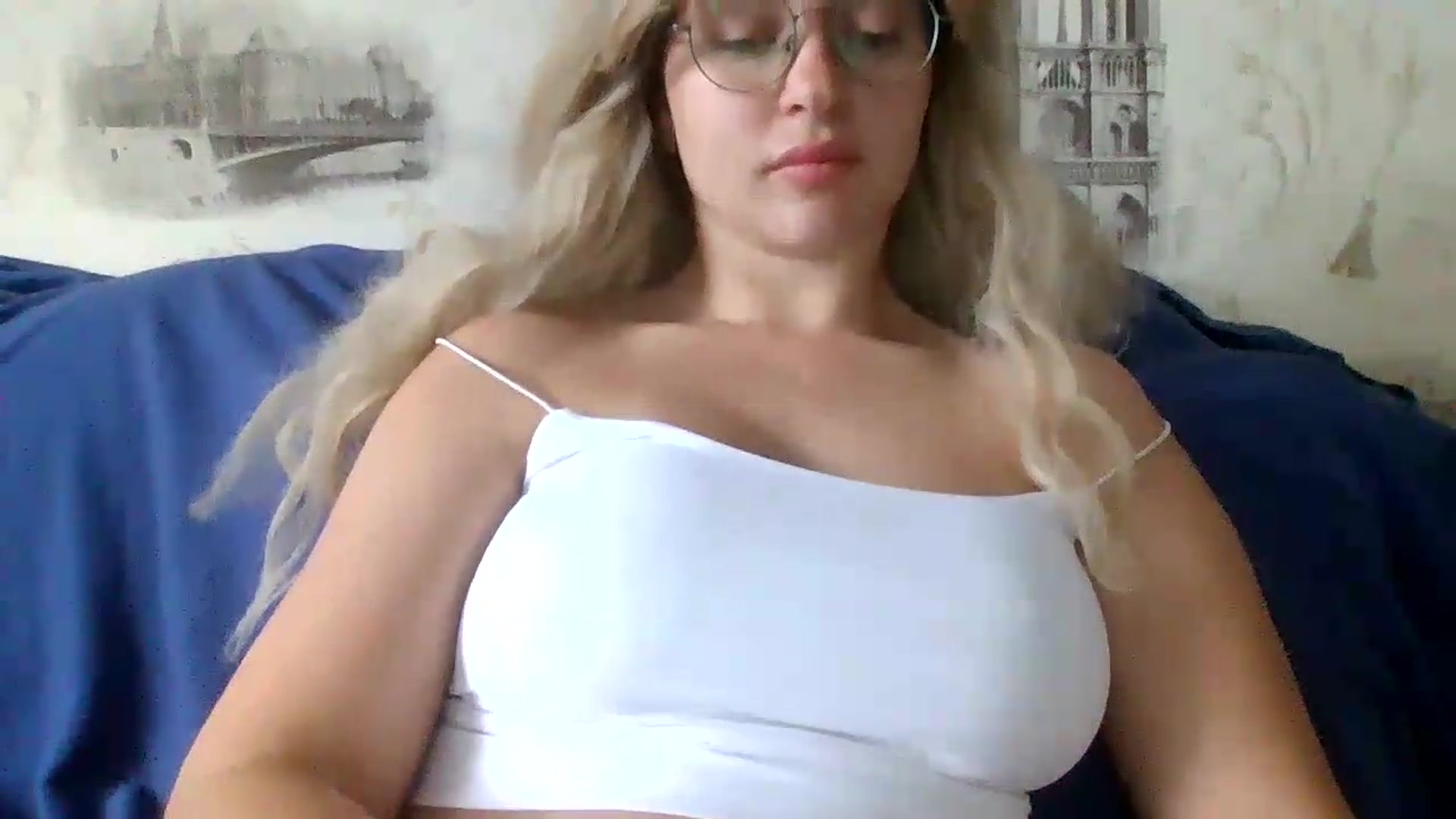 Gallery image thumbnail from TessaFox's myfreecams stream on, 07/03/2026, 10:28 image 7 of 20