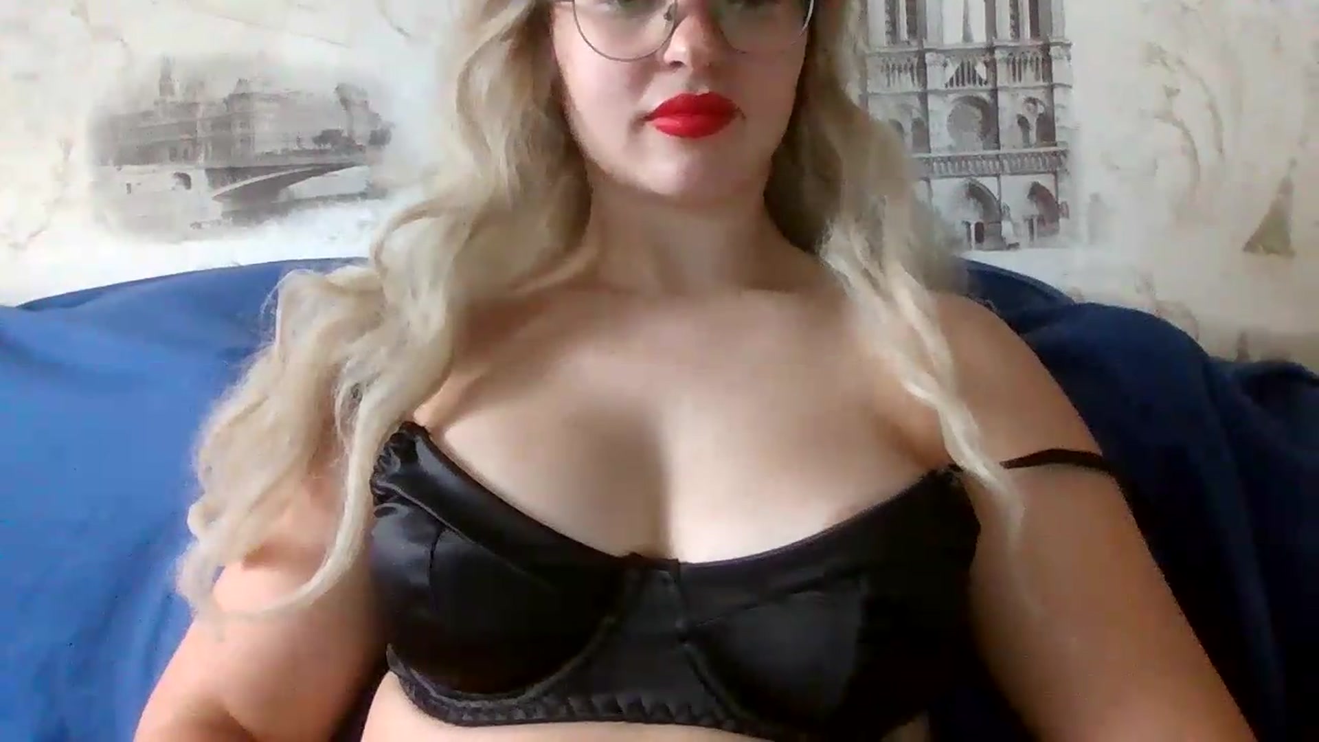 Gallery image thumbnail from TessaFox's myfreecams stream on, 07/05/2026, 10:42 image 3 of 20