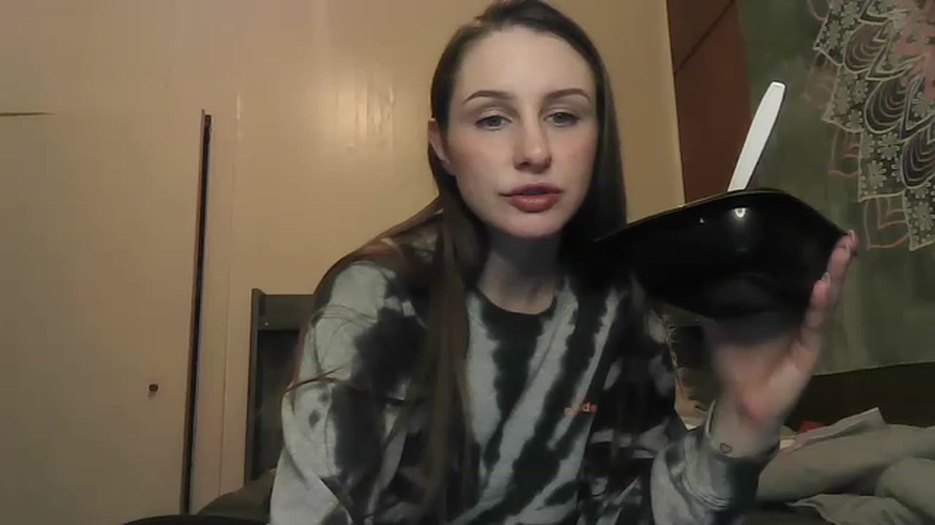 Gallery image thumbnail from TessaJaneXO's myfreecams stream on, 03/21/2023, 08:40 image 6 of 20