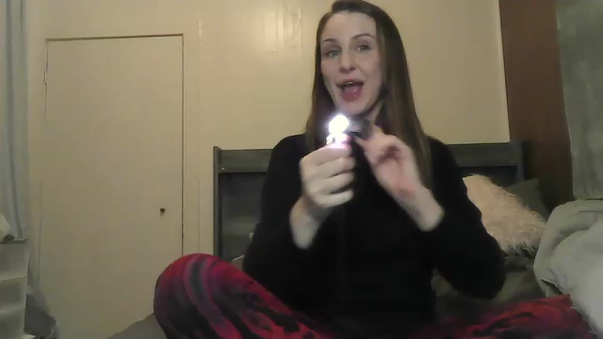 Gallery image thumbnail from TessaJaneXO's myfreecams stream on, 03/25/2023, 10:14 image 2 of 20
