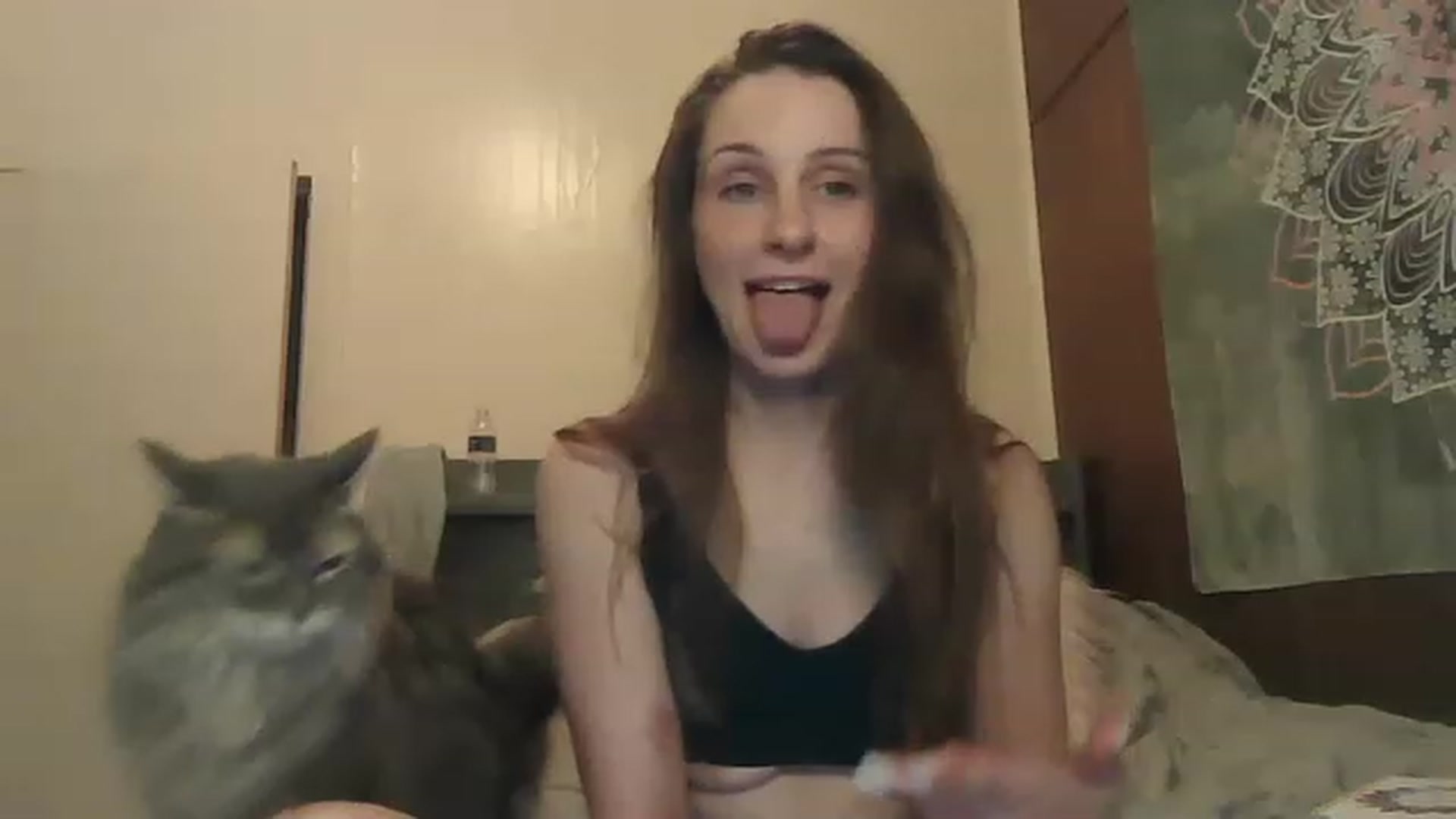 Gallery image thumbnail from TessaJaneXO's myfreecams stream on, 04/16/2023, 10:53 image 10 of 20