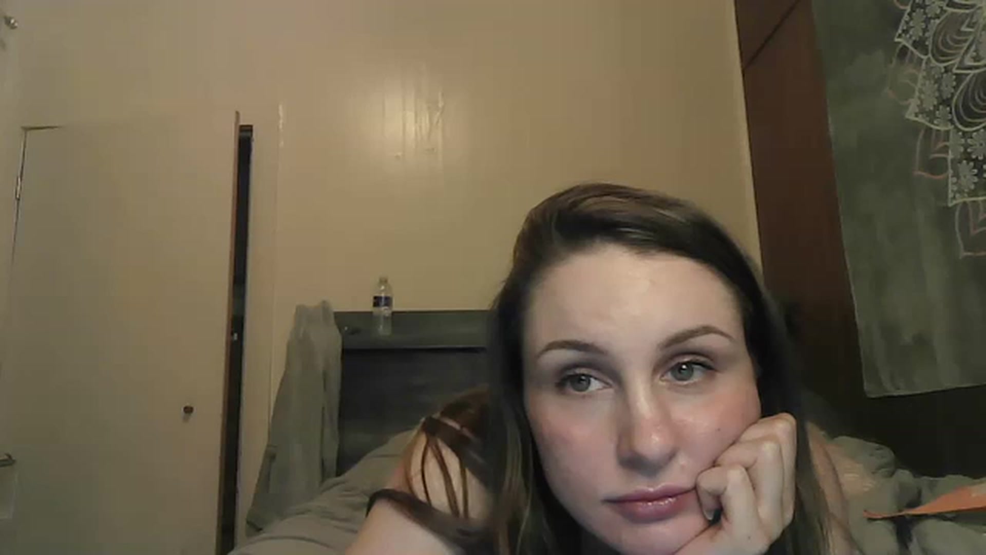 Gallery image thumbnail from TessaJaneXO's myfreecams stream on, 05/08/2023, 08:11 image 16 of 20