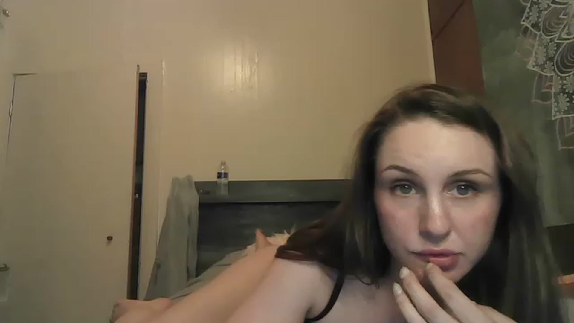 Gallery image thumbnail from TessaJaneXO's myfreecams stream on, 05/08/2023, 08:11 image 9 of 20